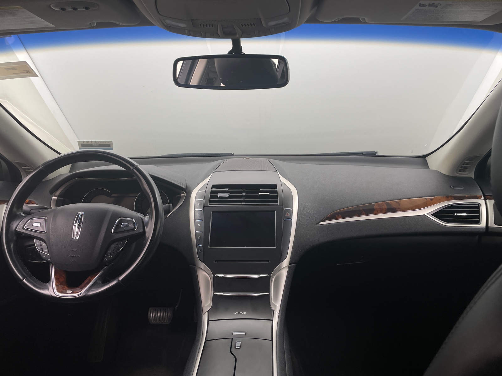 Thumbnail: 2016 Lincoln MKZ - 2