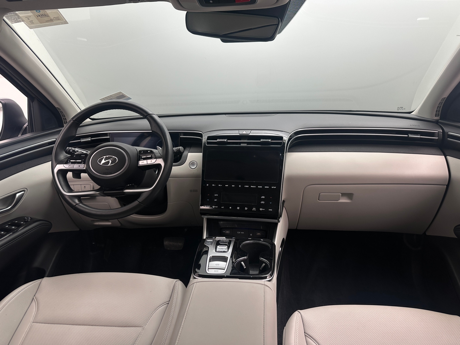 Thumbnail: 2024 Hyundai Tucson - 3