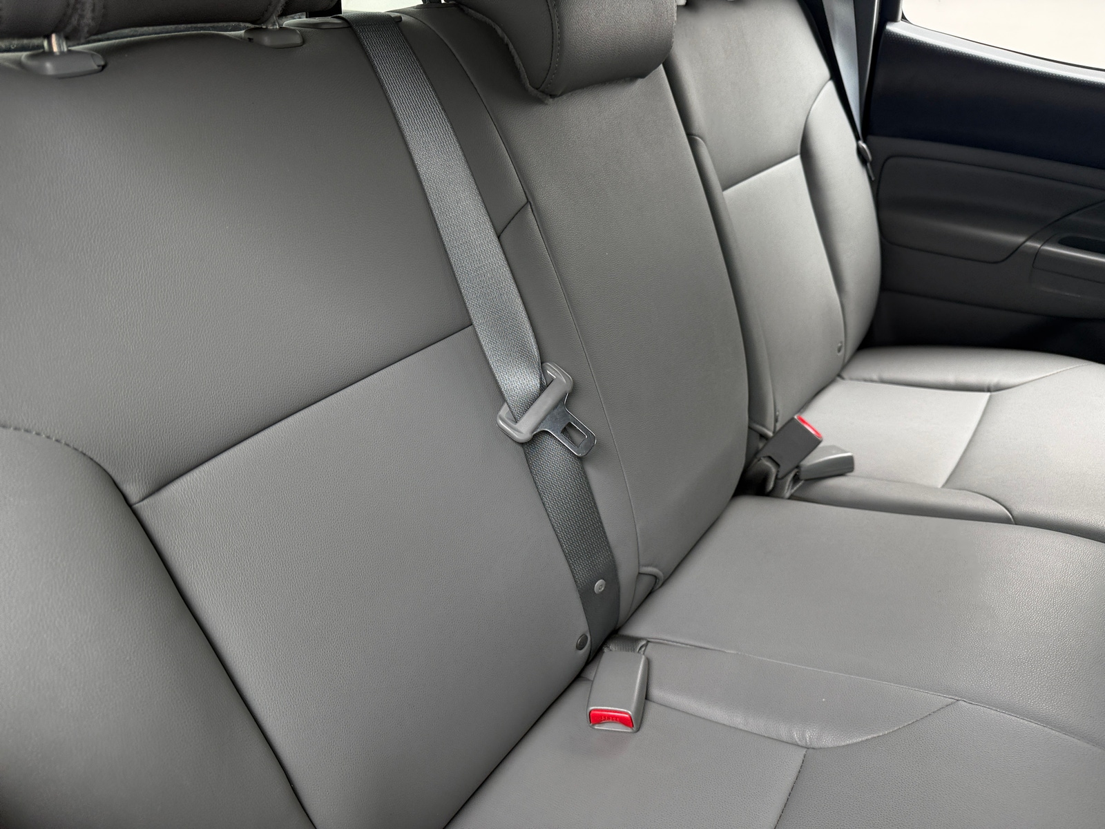 Thumbnail: 2014 Toyota Tacoma - 6