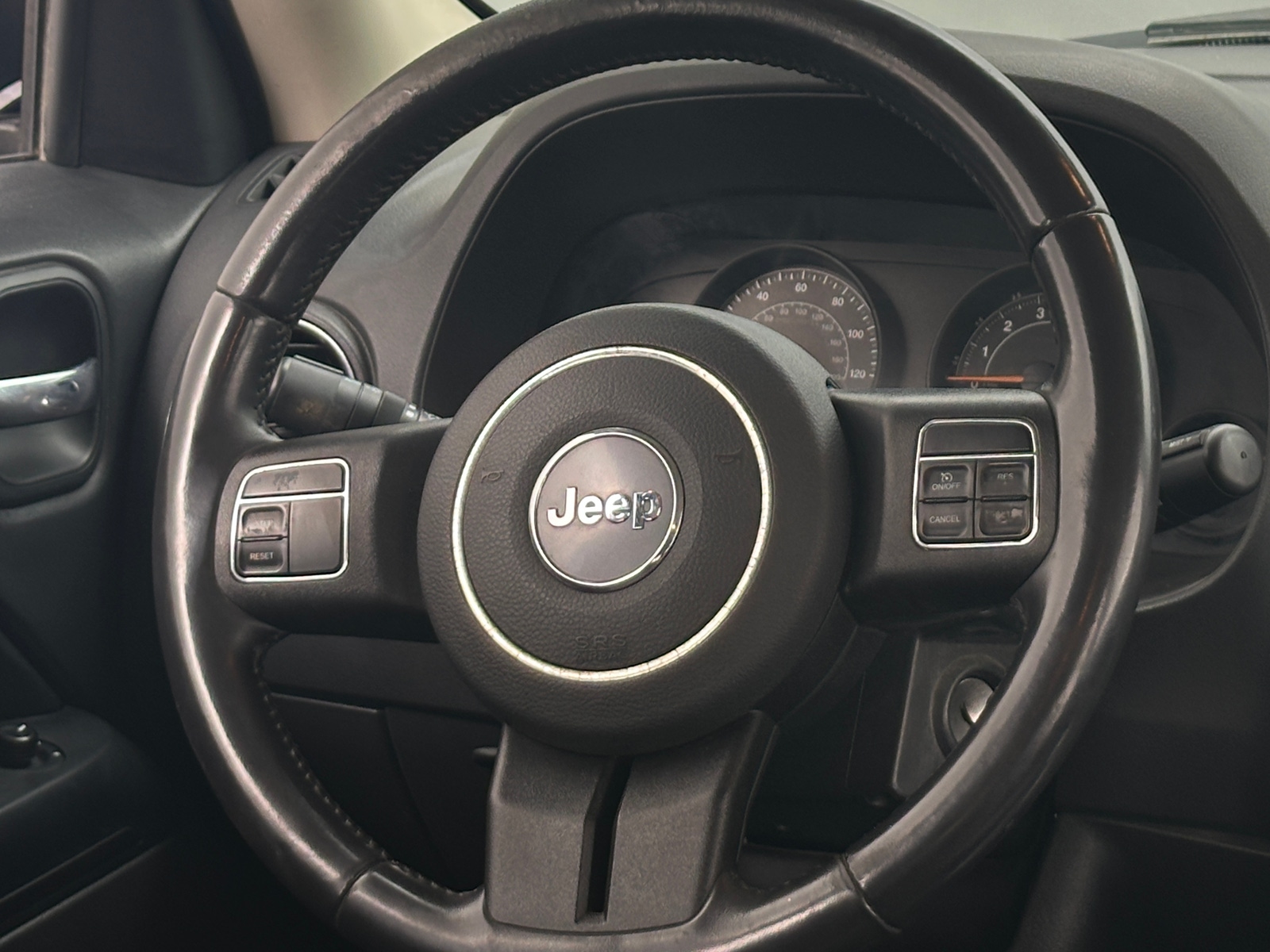 Thumbnail: 2017 Jeep Patriot - 5