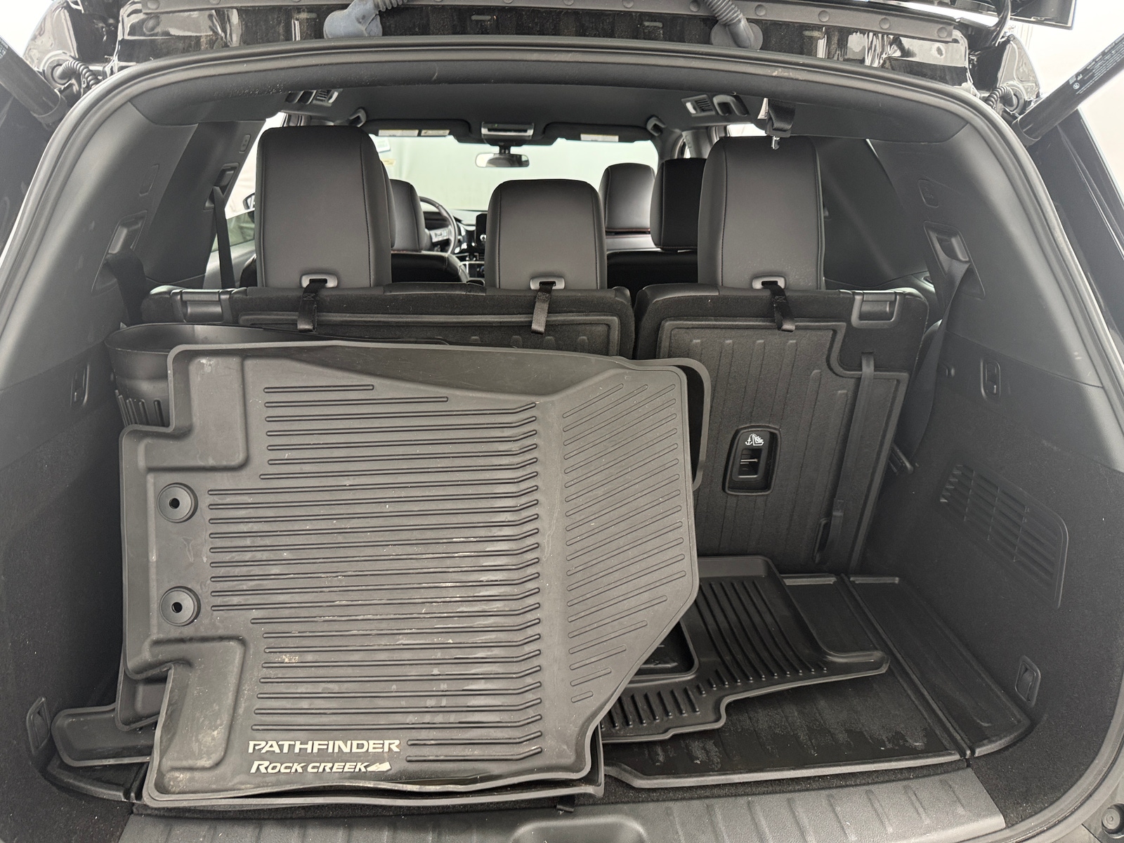 Thumbnail: 2025 Nissan Pathfinder - 6
