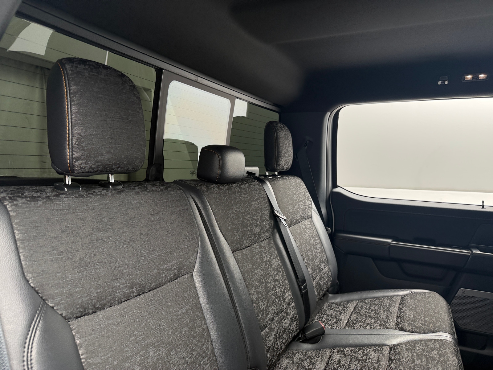 Thumbnail: 2025 Ford Econoline - 6