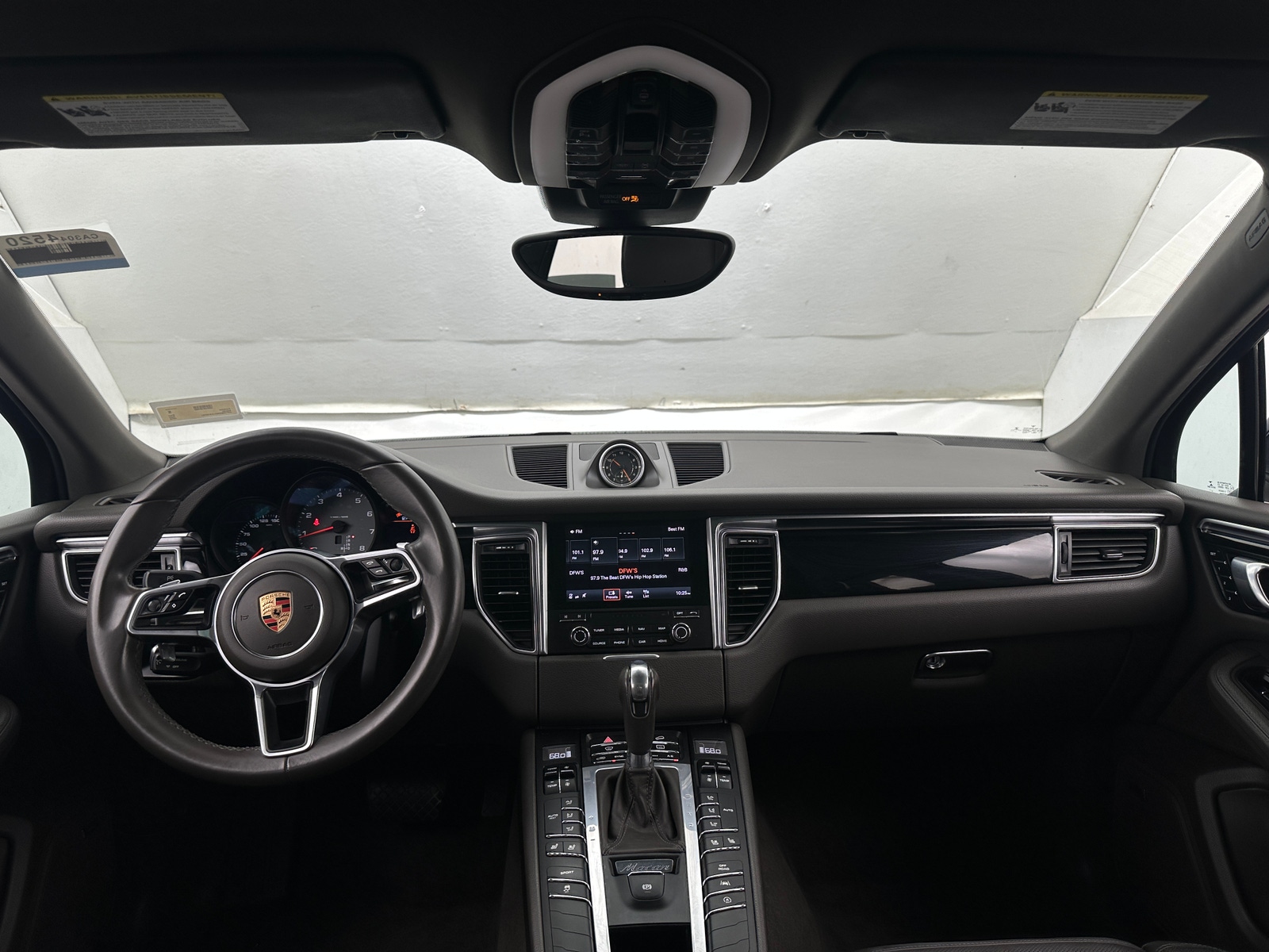 Thumbnail: 2018 Porsche Macan - 3