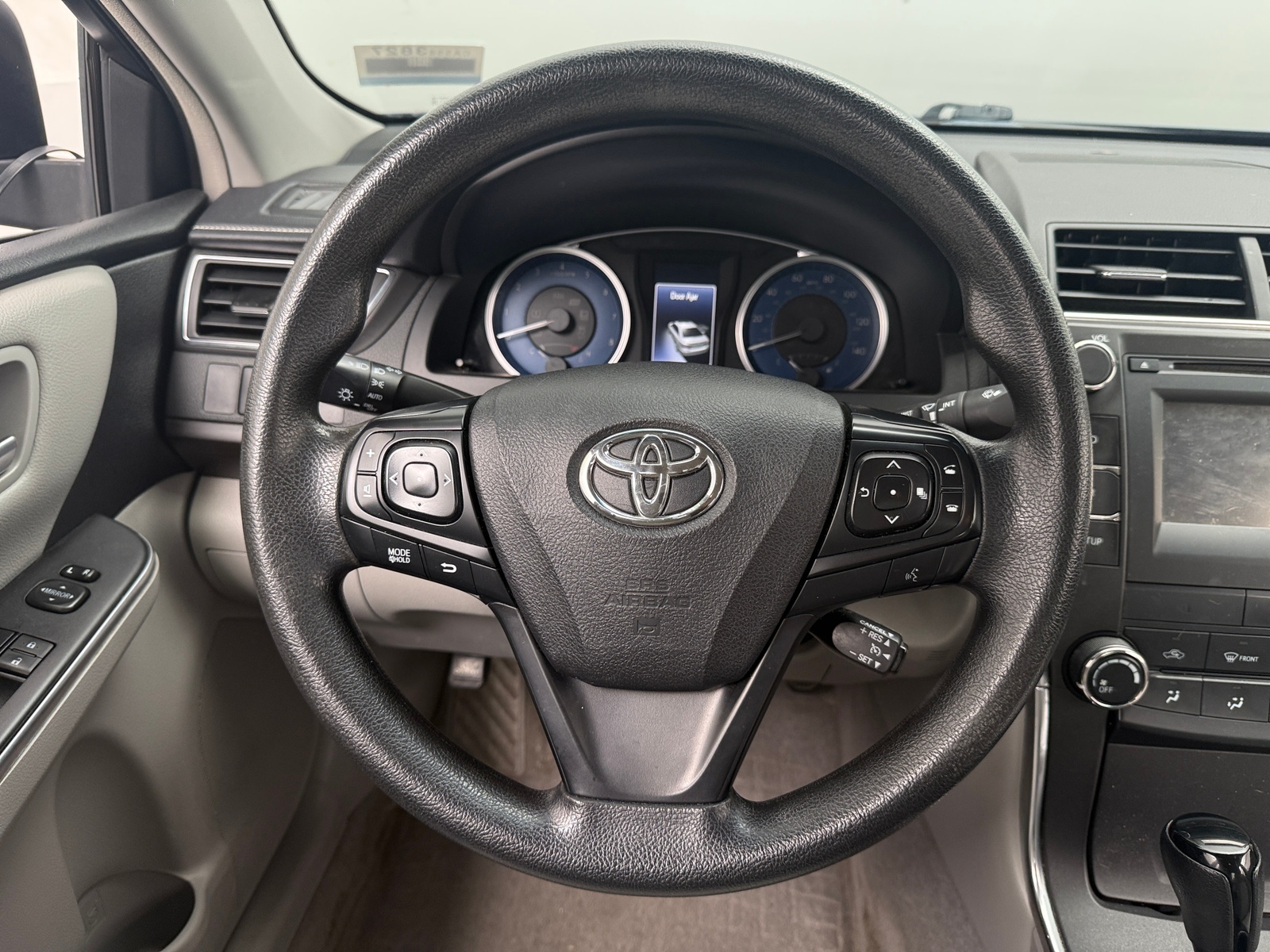 Thumbnail: 2017 Toyota Camry - 5