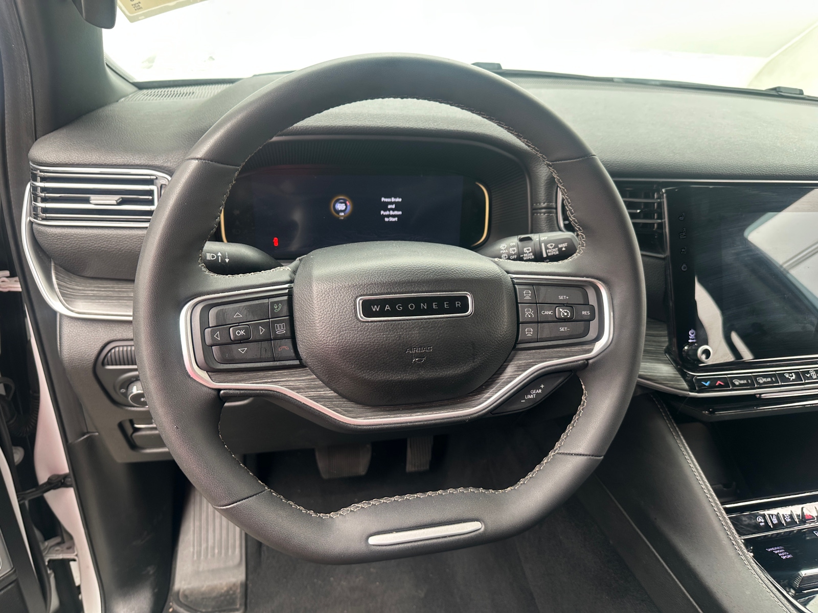 Thumbnail: 2024 Jeep Wagoneer - 4