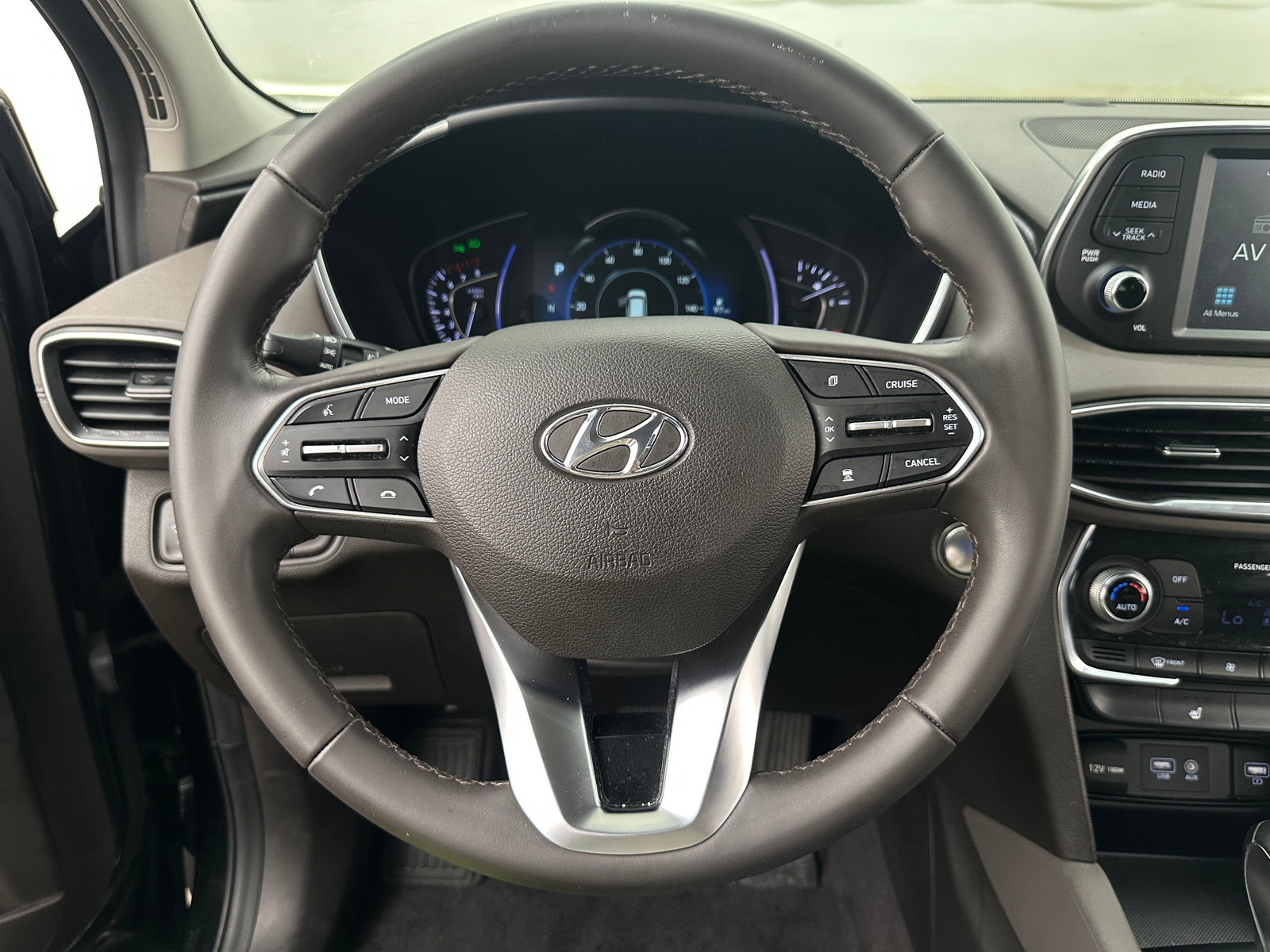 Thumbnail: 2019 Hyundai Santa Fe - 5