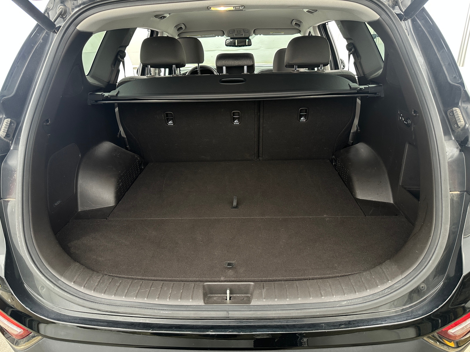 Thumbnail: 2019 Hyundai Santa Fe - 7