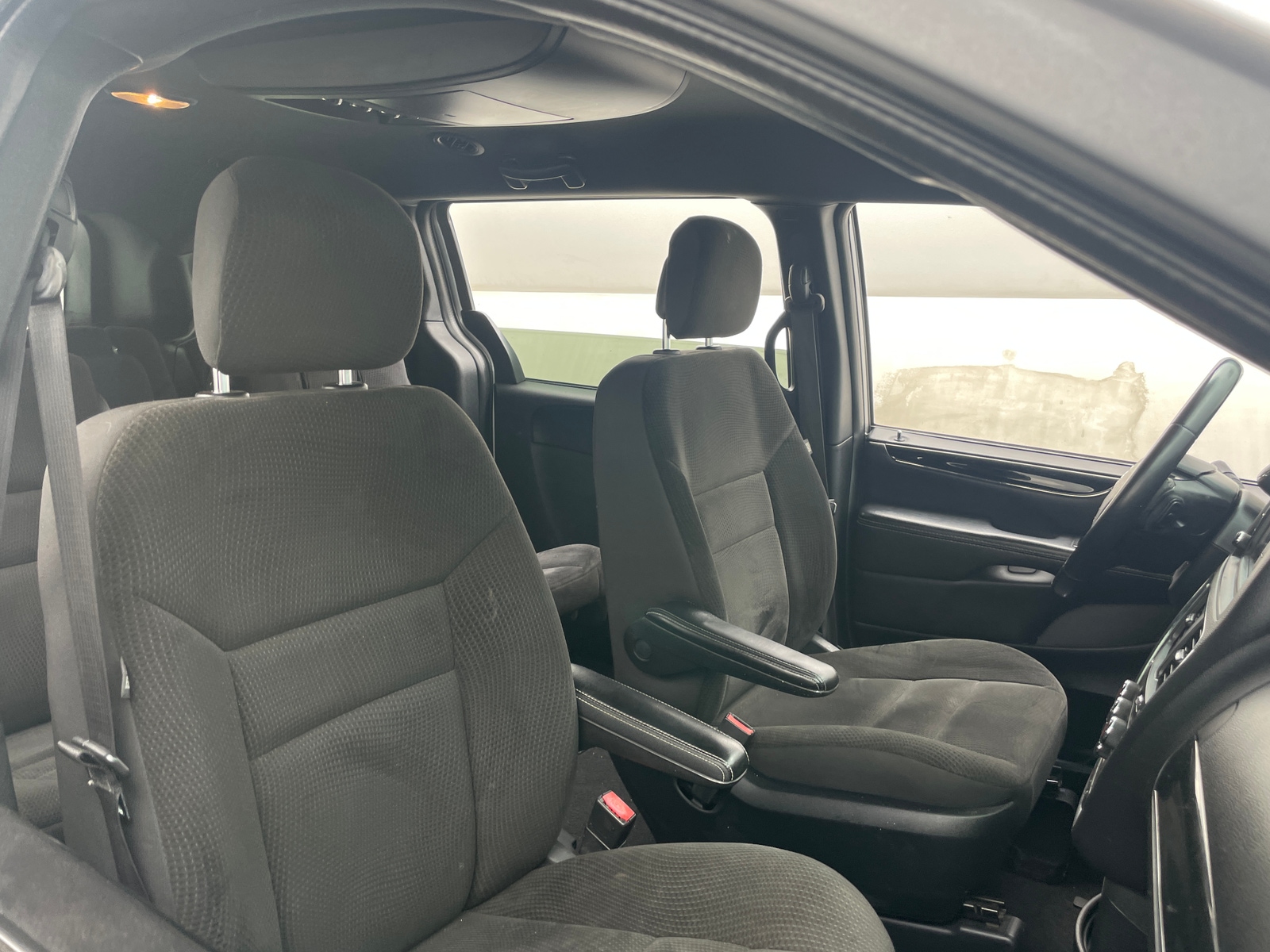 Thumbnail: 2018 Dodge Grand Caravan - 2