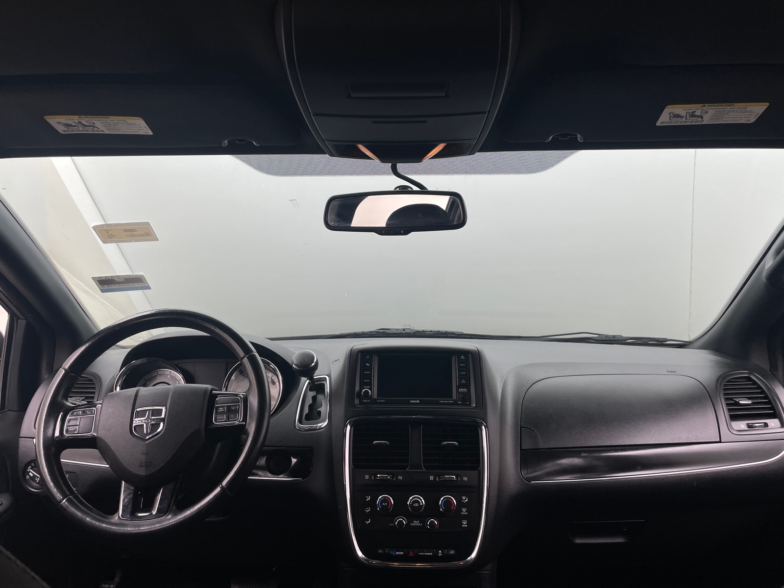 Thumbnail: 2018 Dodge Grand Caravan - 3
