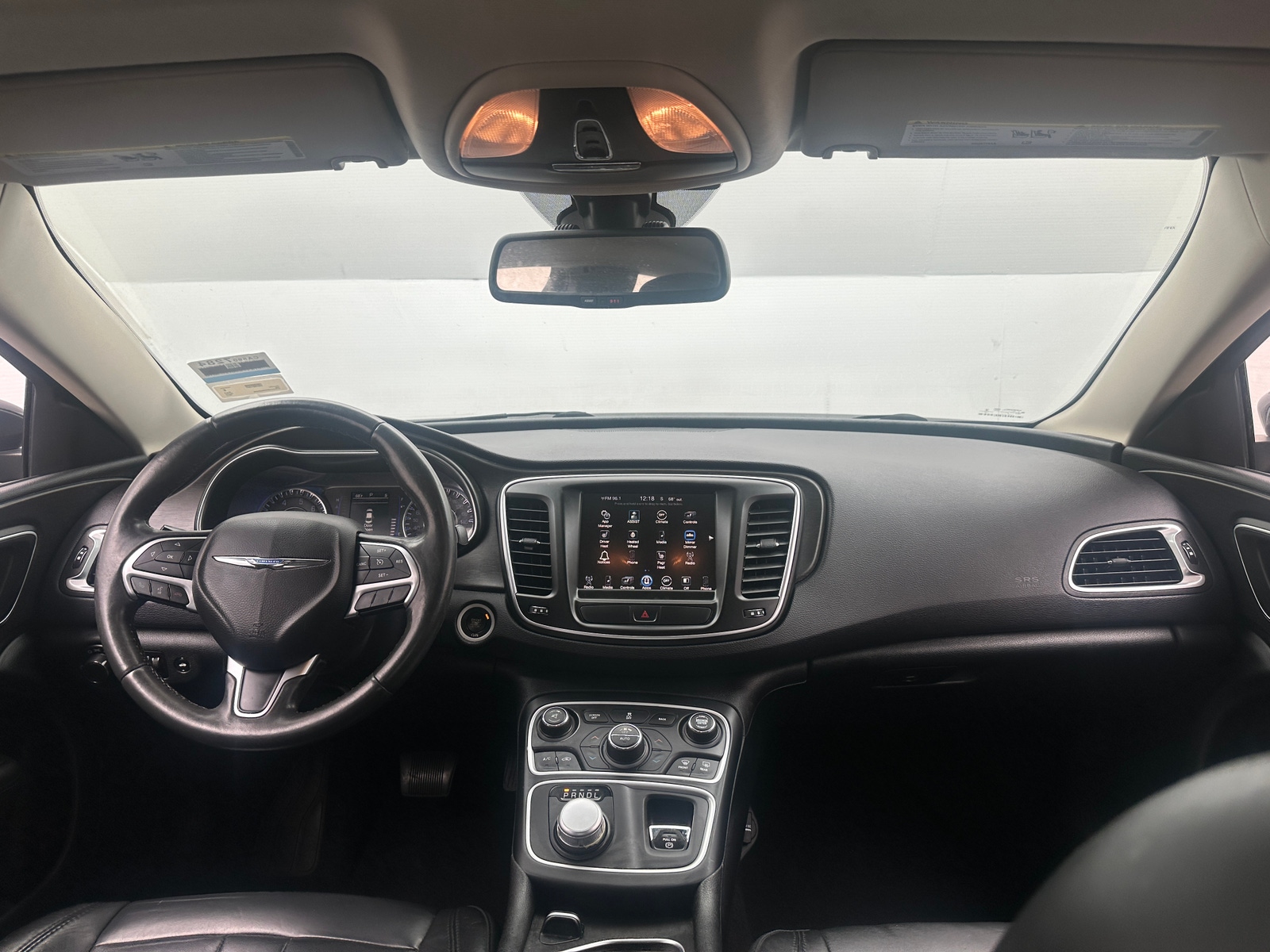 Thumbnail: 2017 Chrysler 200 - 2