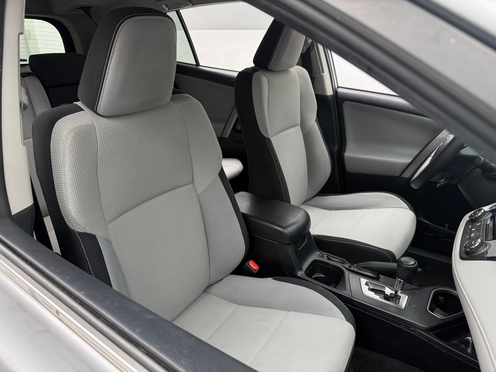 Thumbnail: 2017 Toyota RAV4 - 2