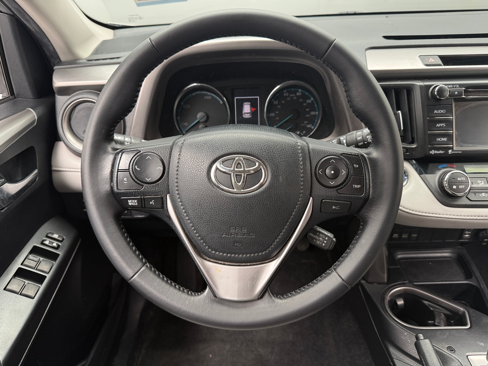 Thumbnail: 2017 Toyota RAV4 - 5