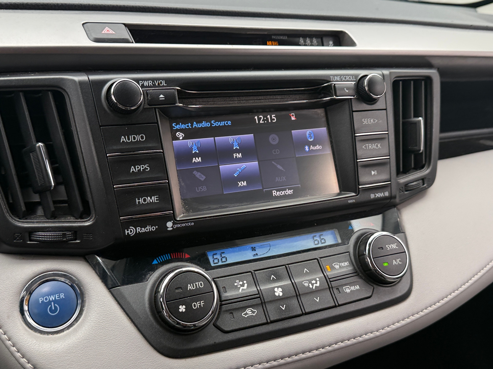 Thumbnail: 2017 Toyota RAV4 - 4