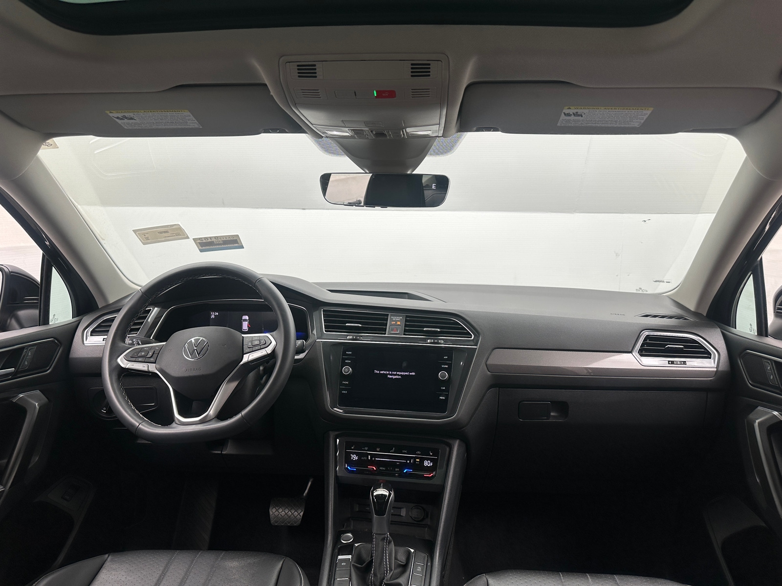 Thumbnail: 2022 Volkswagen Tiguan - 2