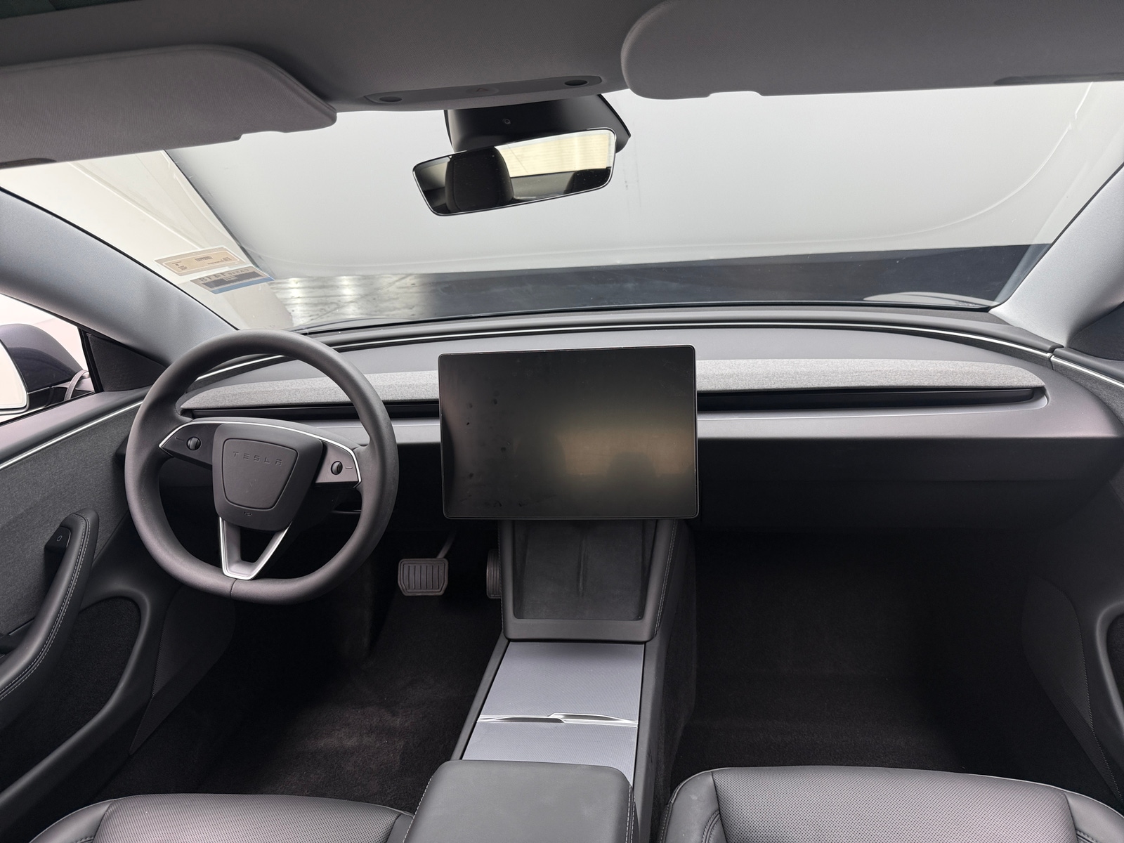 Thumbnail: 2025 Tesla Model 3 - 2