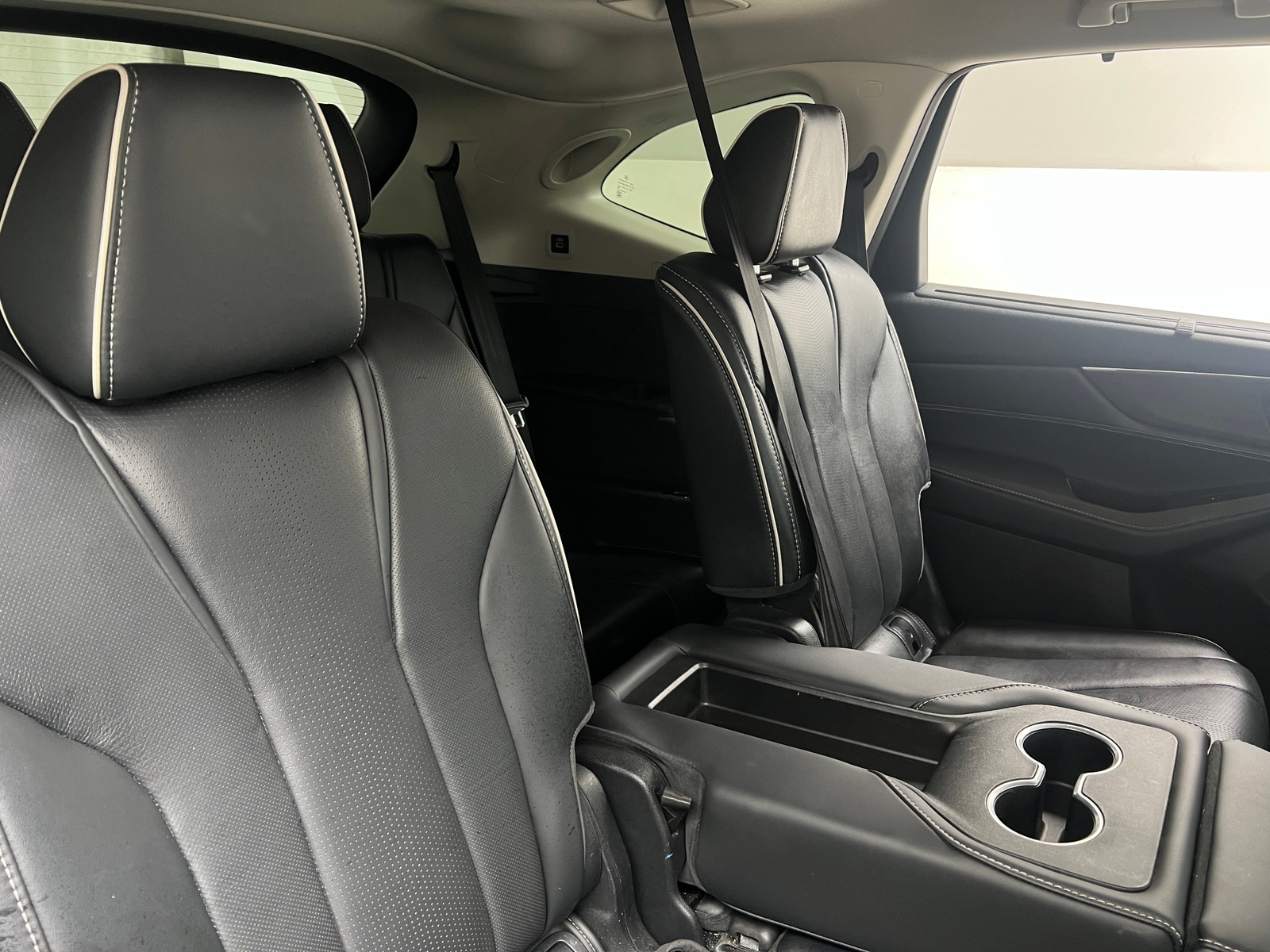 Thumbnail: 2022 Acura MDX - 5