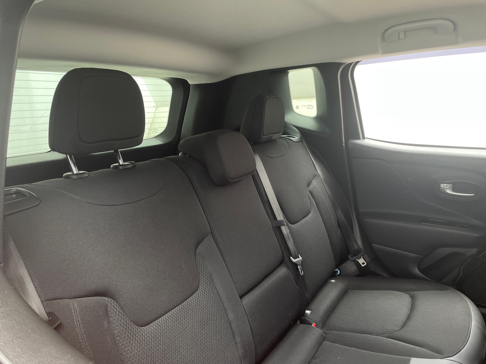 Thumbnail: 2018 Jeep Renegade - 6