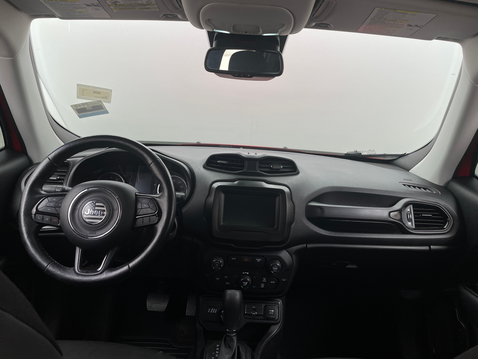 Thumbnail: 2018 Jeep Renegade - 3