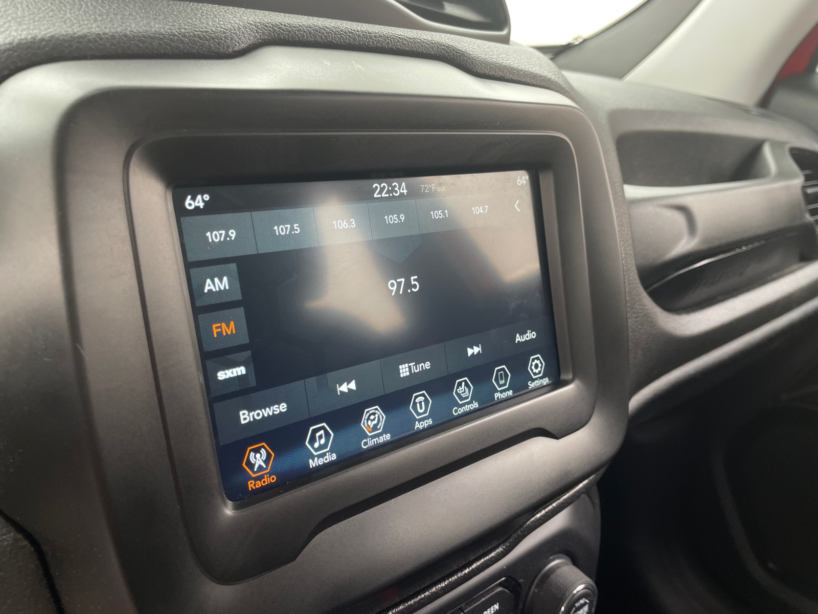 Thumbnail: 2018 Jeep Renegade - 4