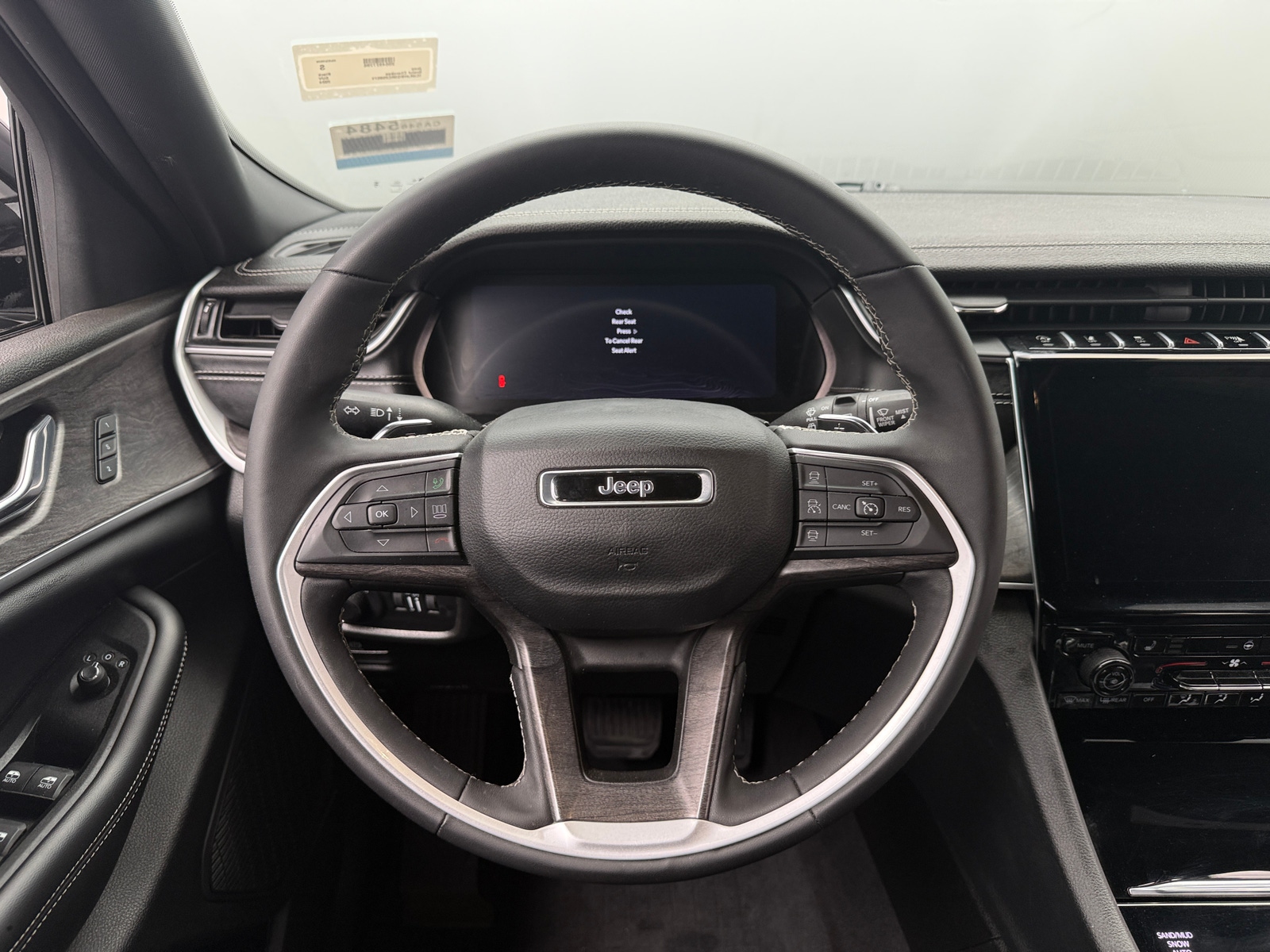 Thumbnail: 2024 Jeep Grand Cherokee - 4