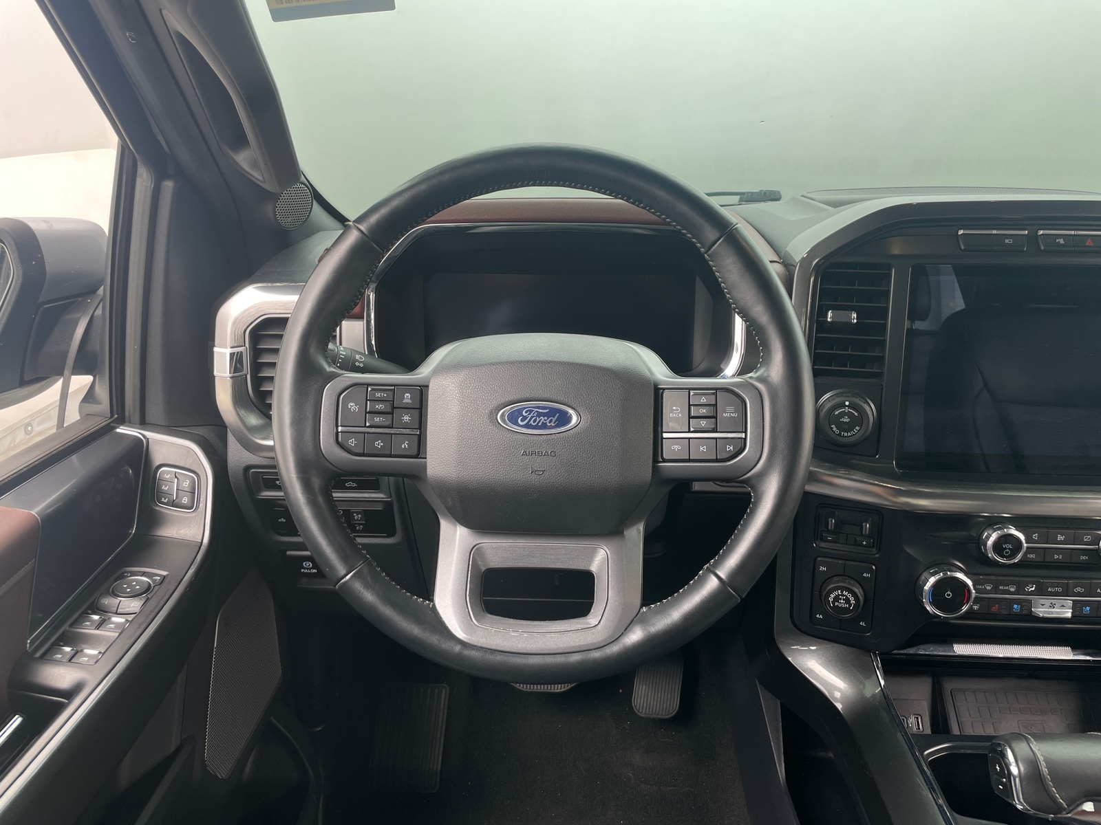 Thumbnail: 2022 Ford Econoline - 4