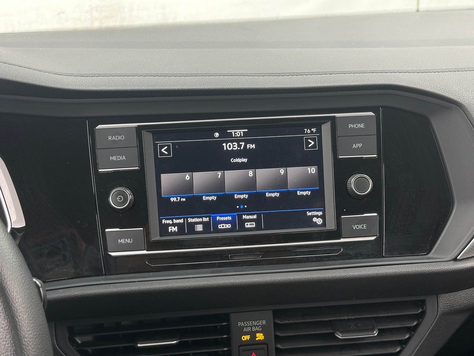 Thumbnail: 2021 Volkswagen Jetta - 4