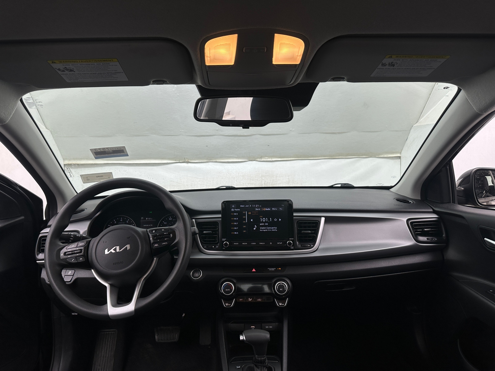 Thumbnail: 2022 Kia Rio - 3