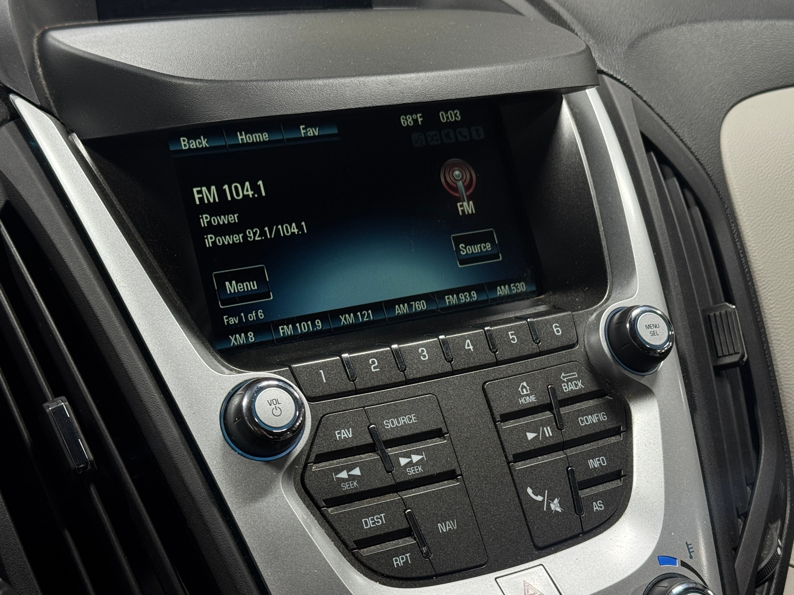 Thumbnail: 2017 Chevrolet Equinox - 3