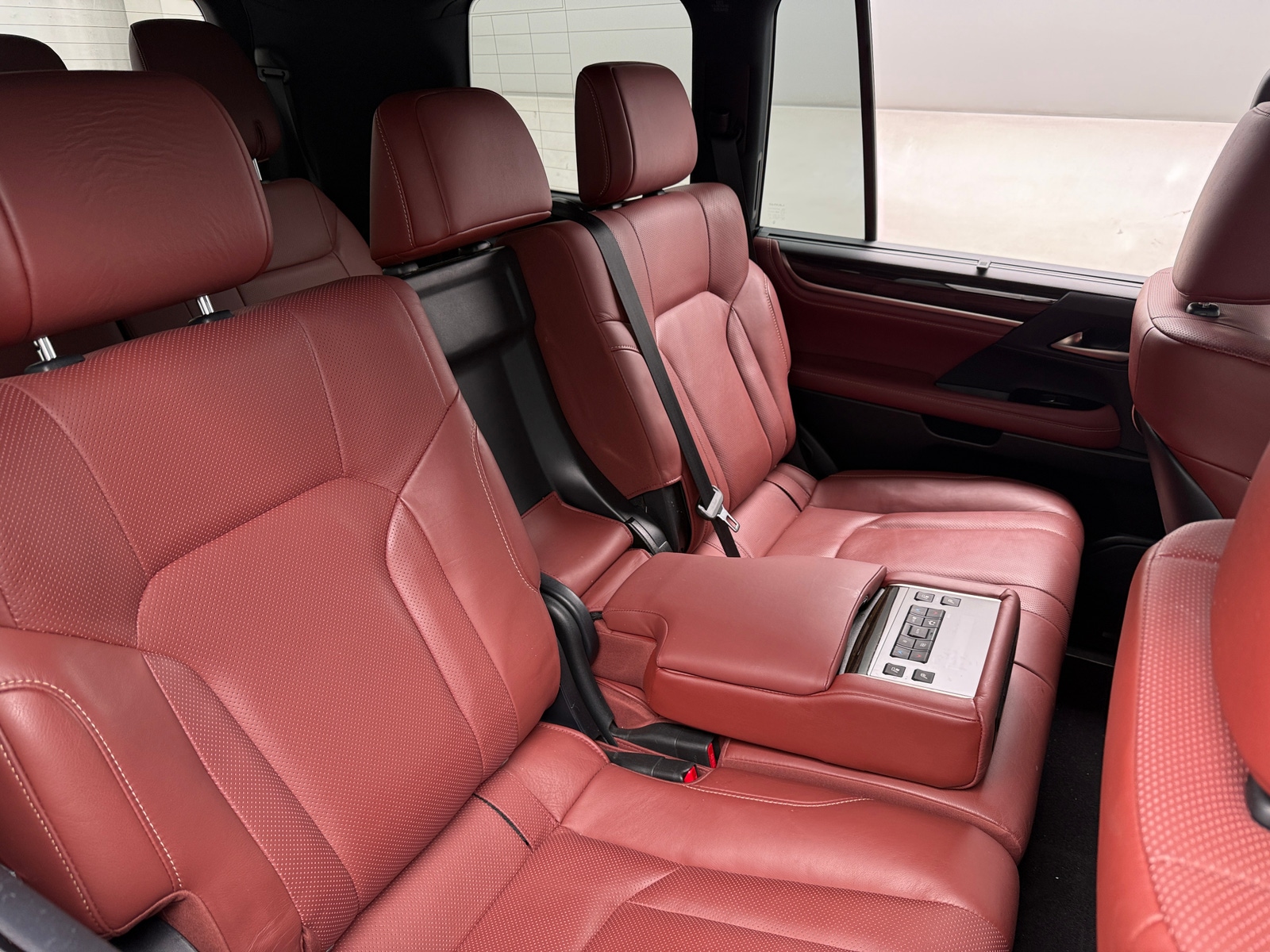 Thumbnail: 2021 Lexus LX - 5
