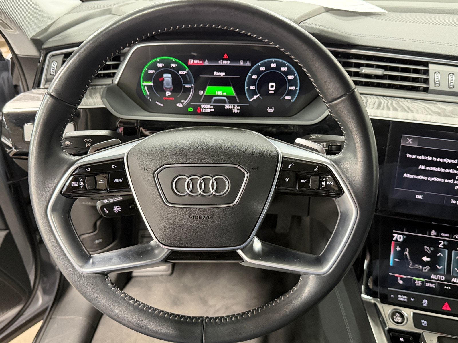 Thumbnail: 2021 Audi e-tron - 4