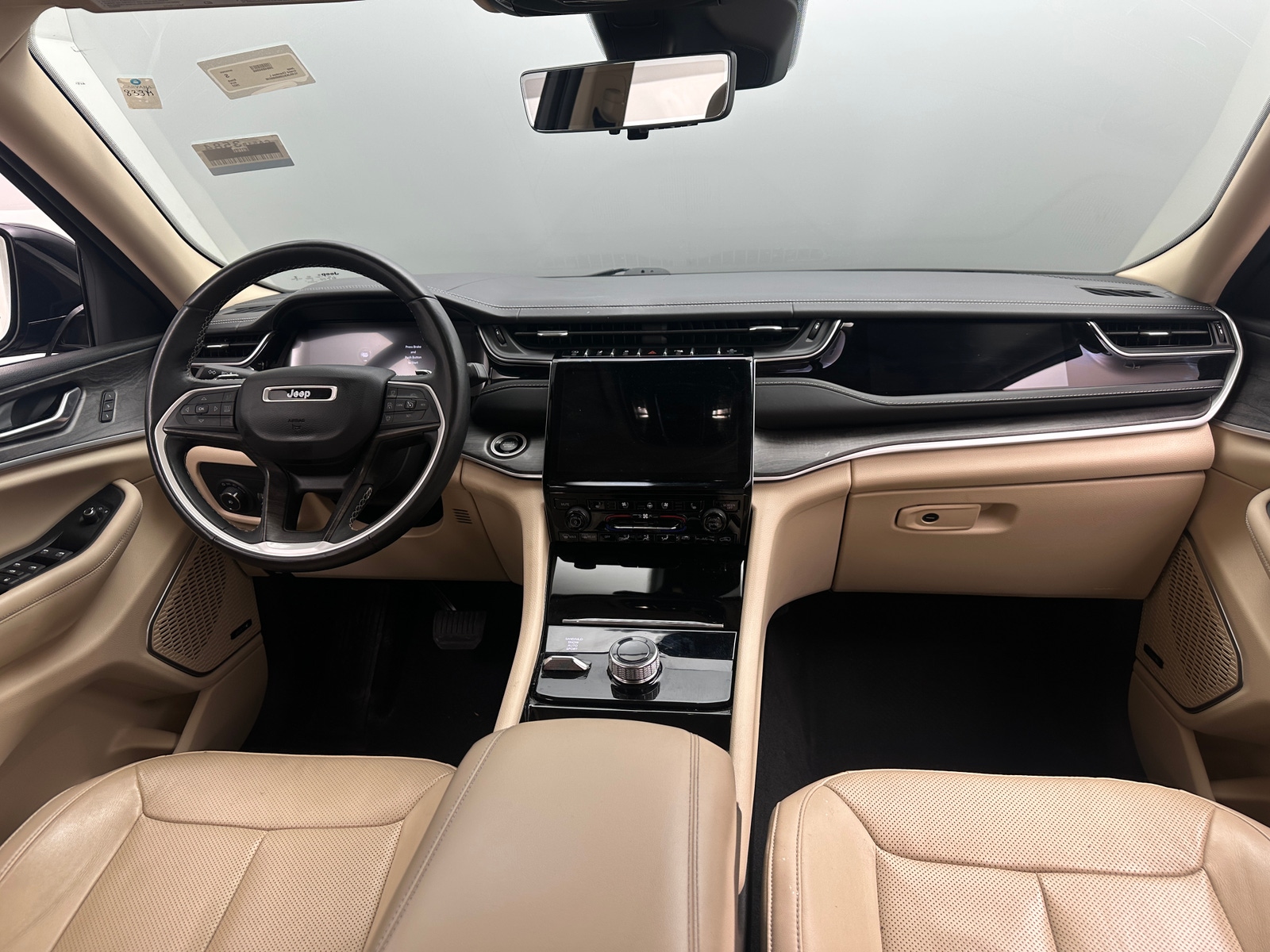Thumbnail: 2022 Jeep Grand Cherokee L - 2