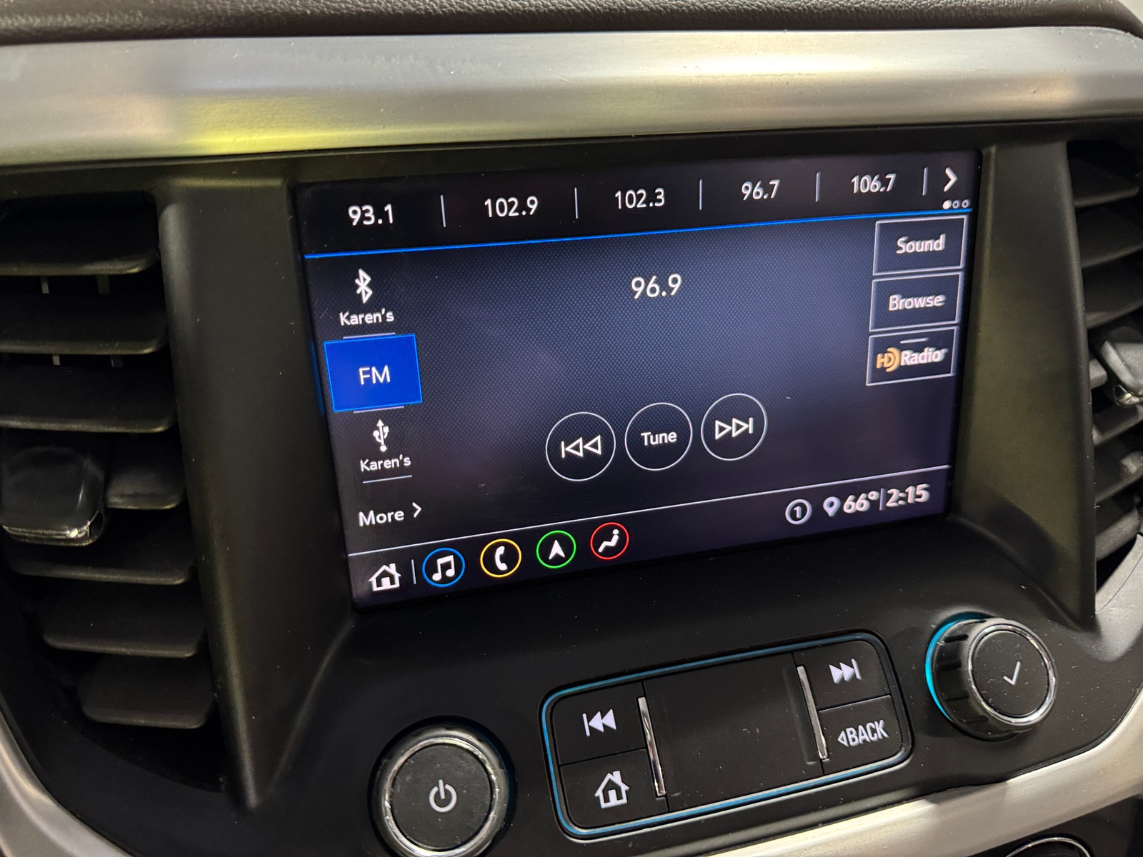 Thumbnail: 2020 GMC Acadia - 3