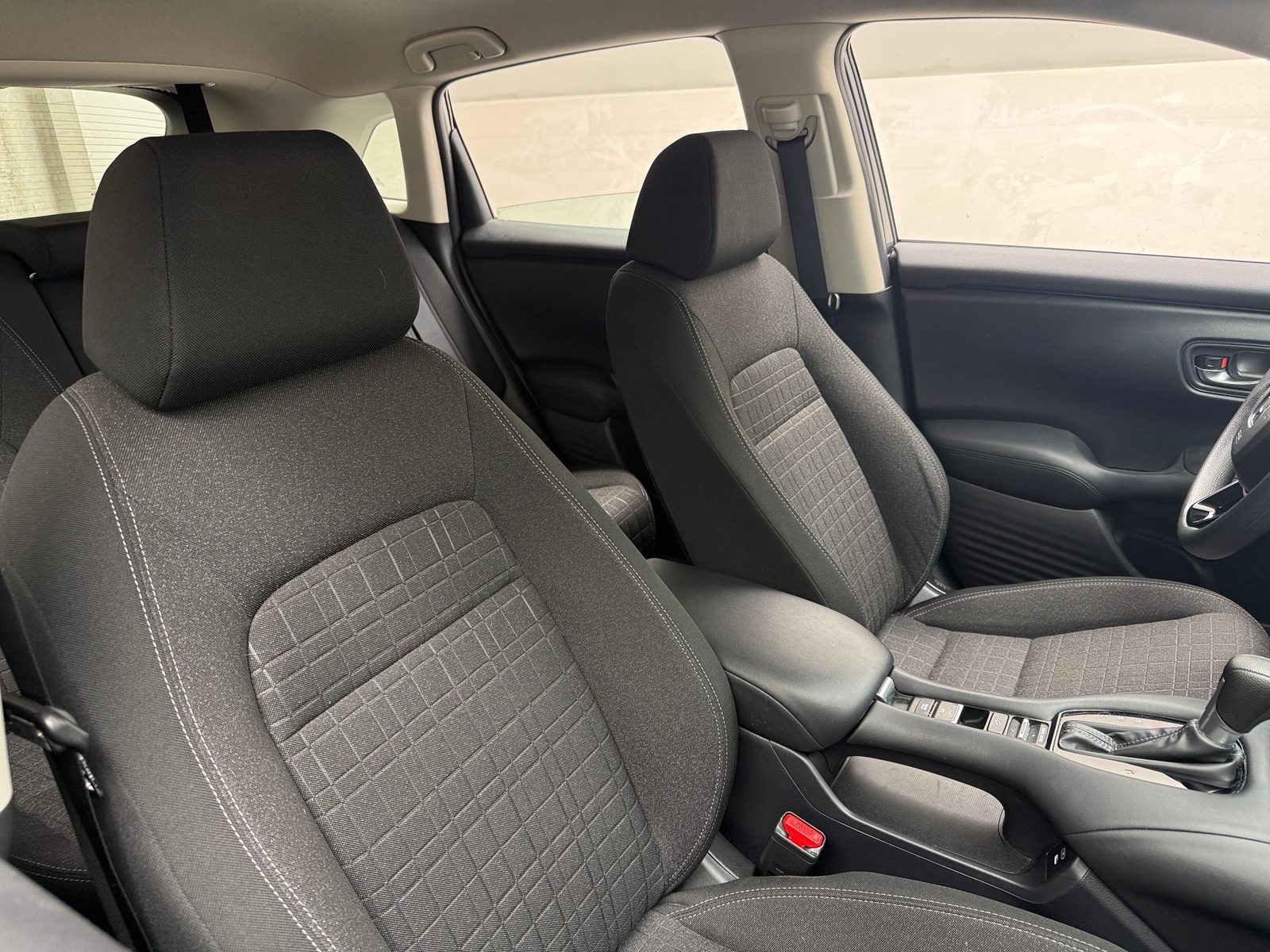 Thumbnail: 2024 Honda HR-V - 2