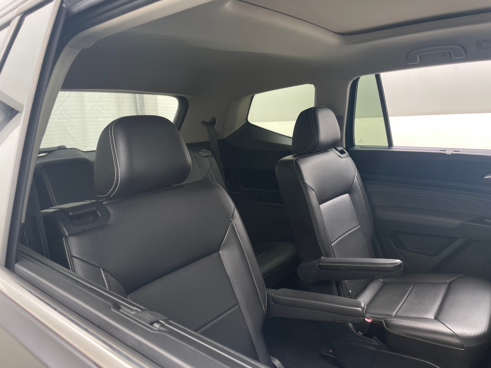 Thumbnail: 2022 Volkswagen Atlas - 5