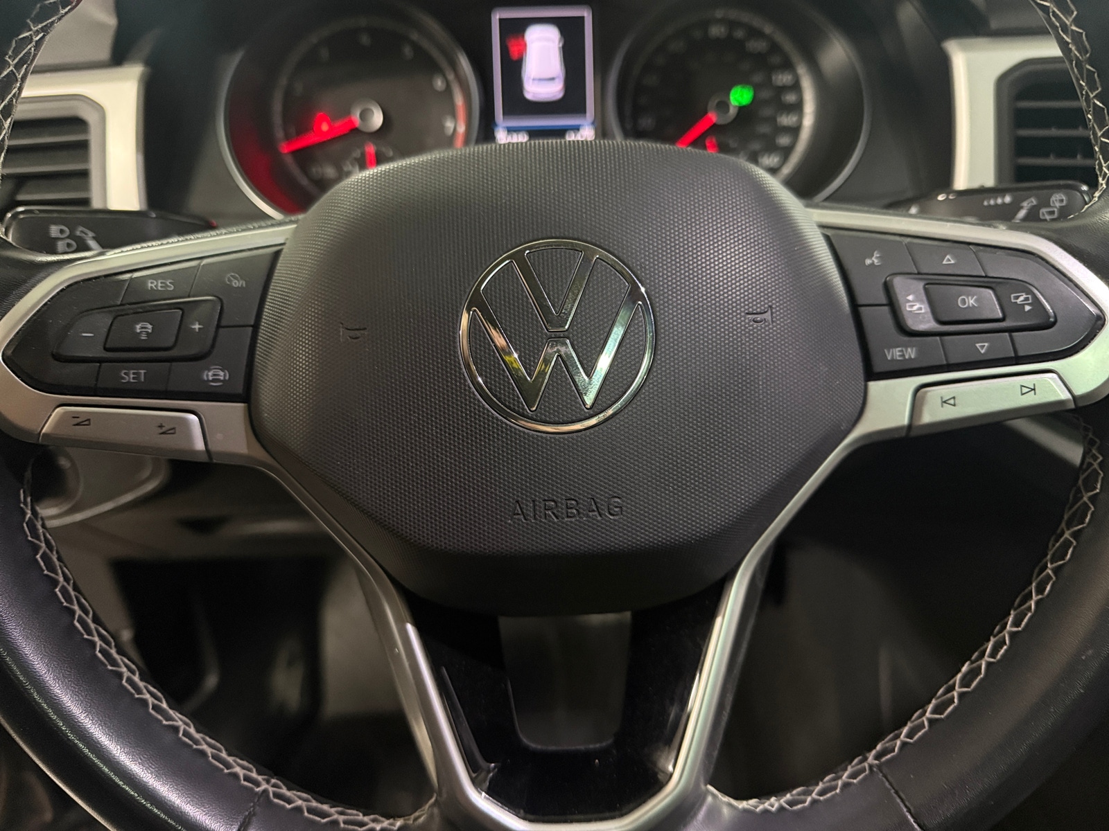 Thumbnail: 2021 Volkswagen Atlas - 4