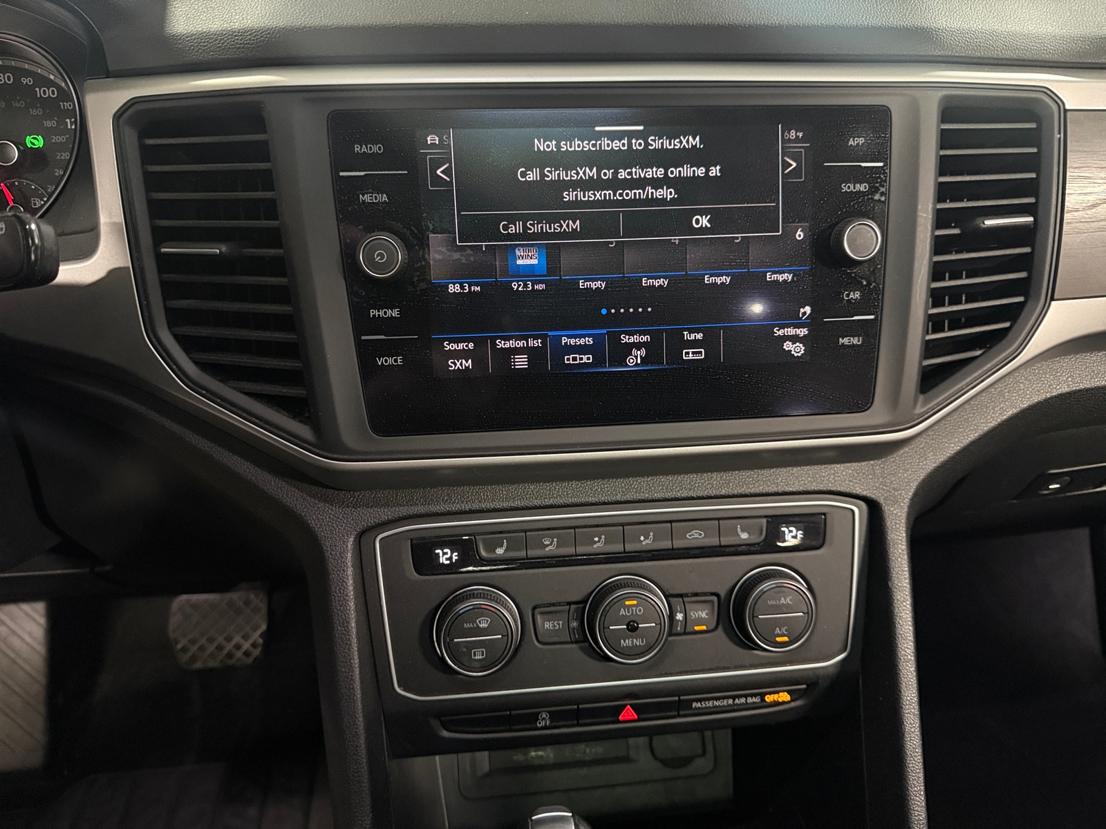 Thumbnail: 2021 Volkswagen Atlas - 3