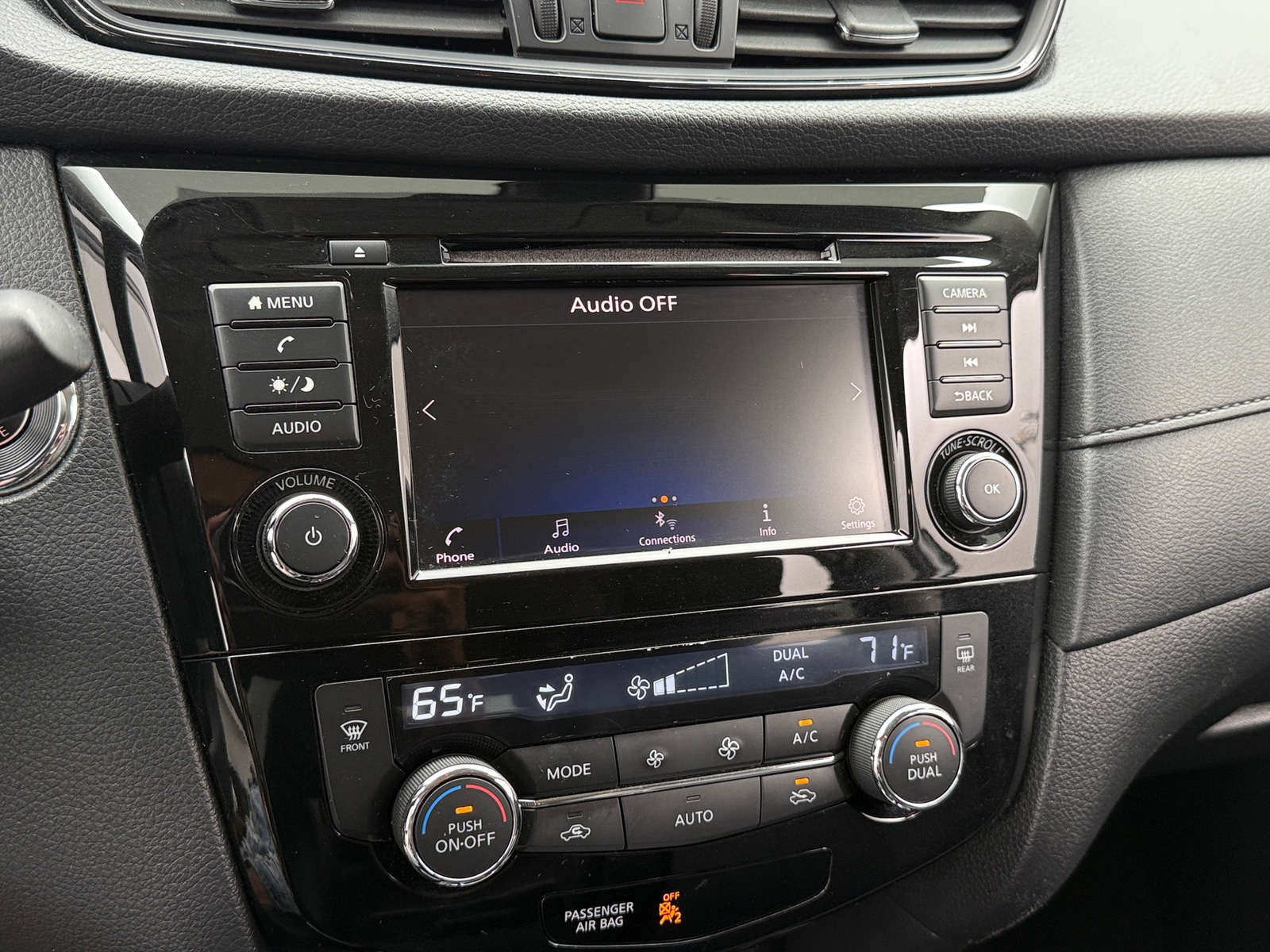Thumbnail: 2019 Nissan Rogue - 4