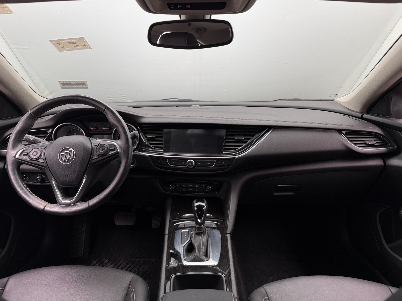 Thumbnail: 2018 Buick Regal - 2