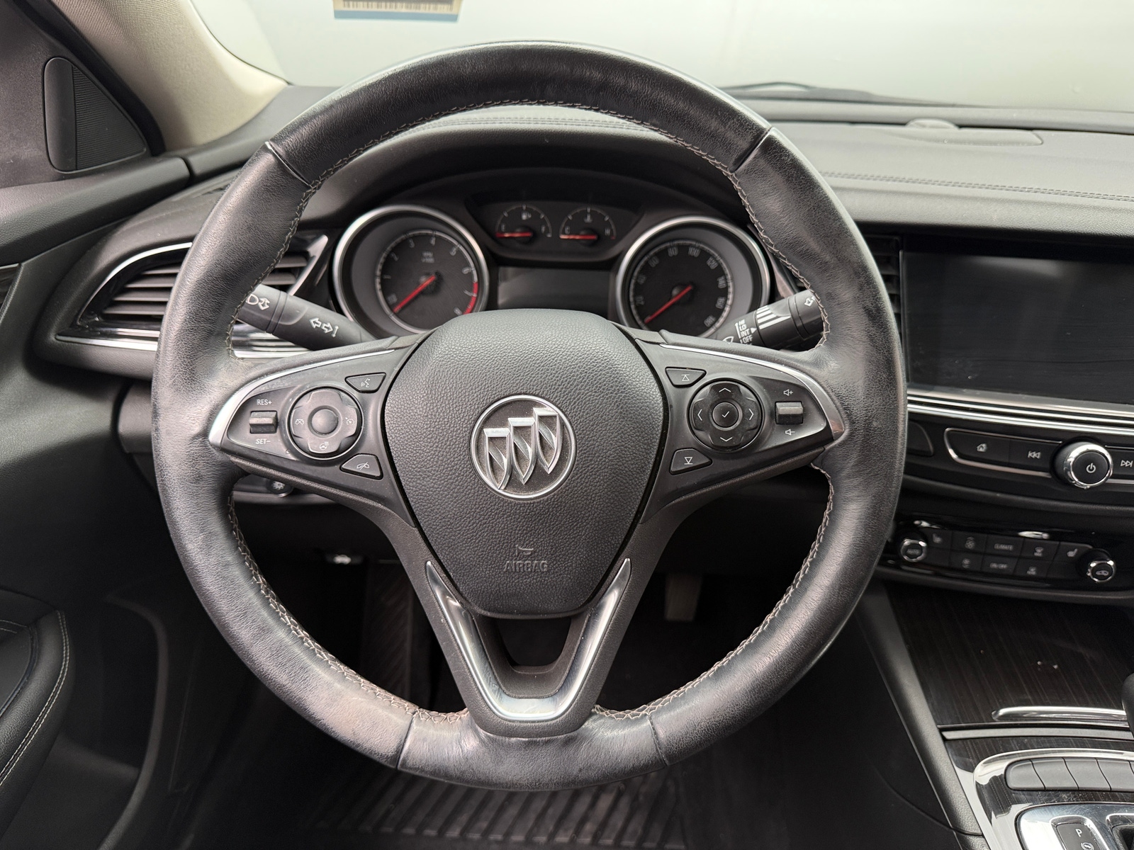 Thumbnail: 2018 Buick Regal - 4