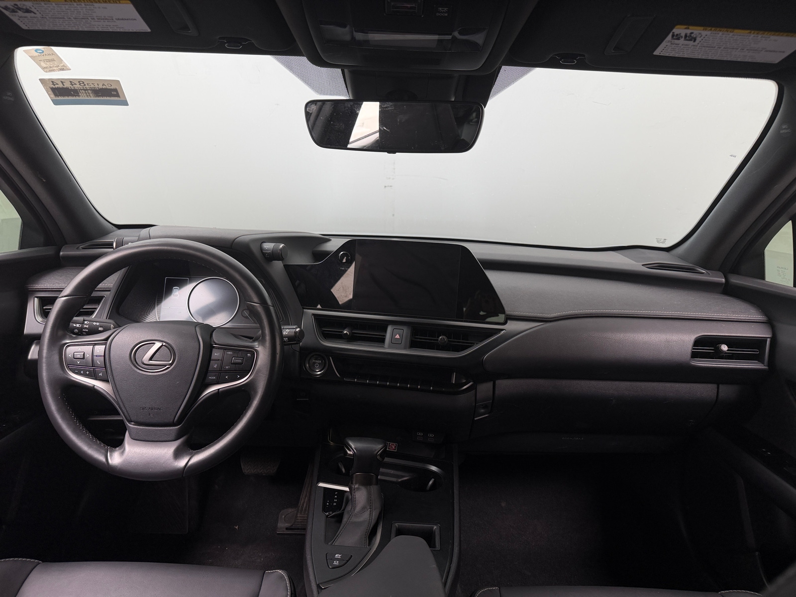 Thumbnail: 2023 Lexus UX - 2