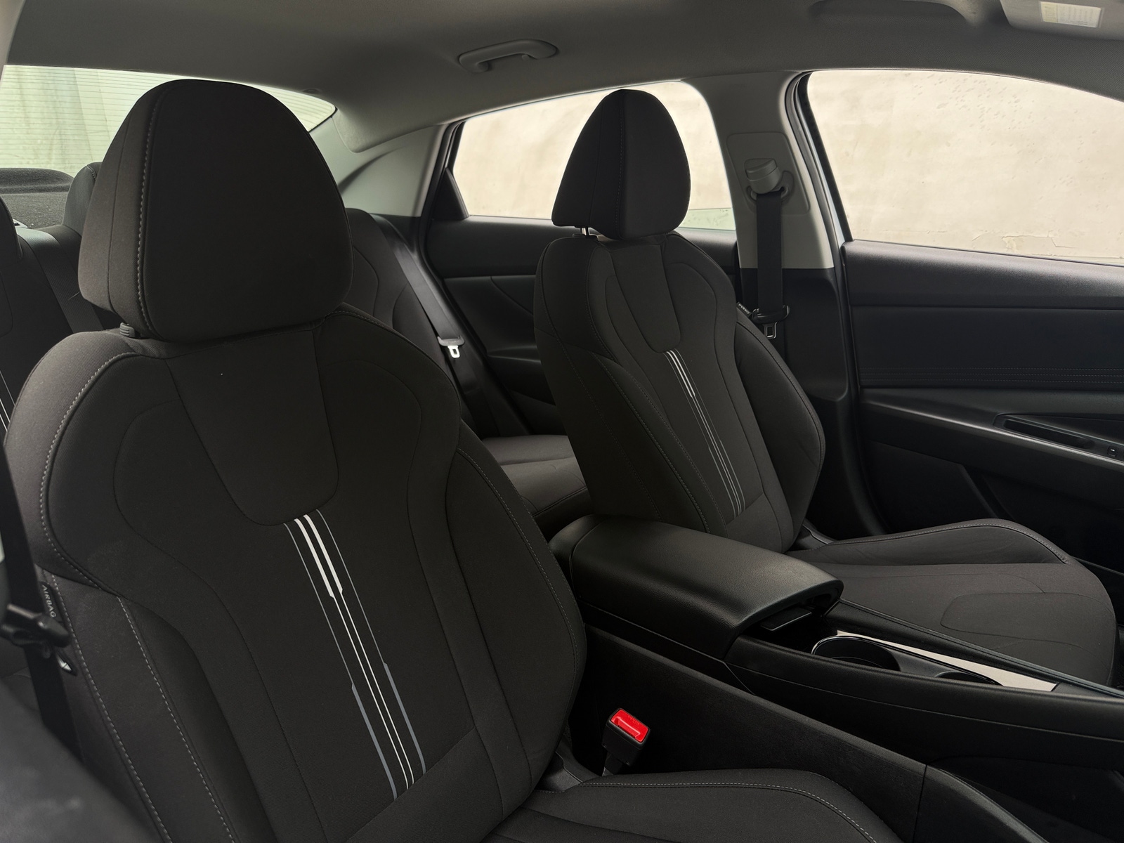 Thumbnail: 2022 Hyundai Elantra - 2