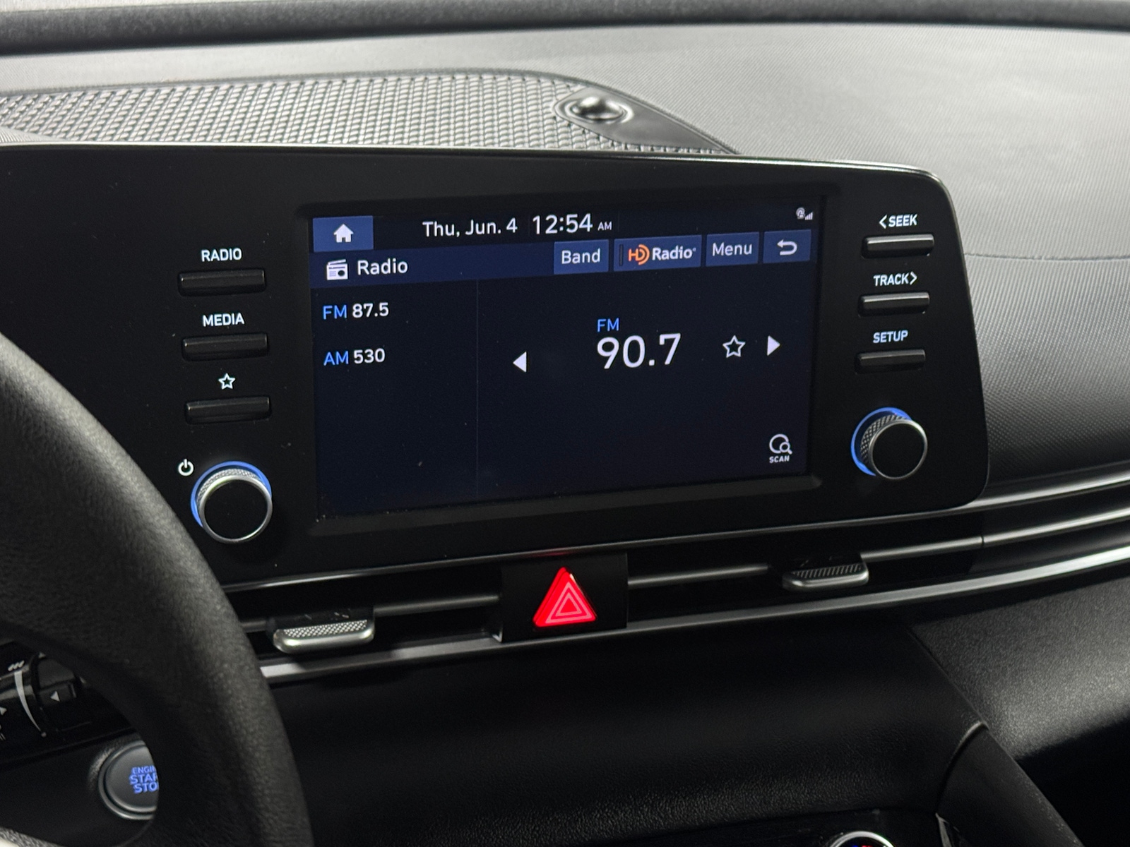 Thumbnail: 2022 Hyundai Elantra - 4