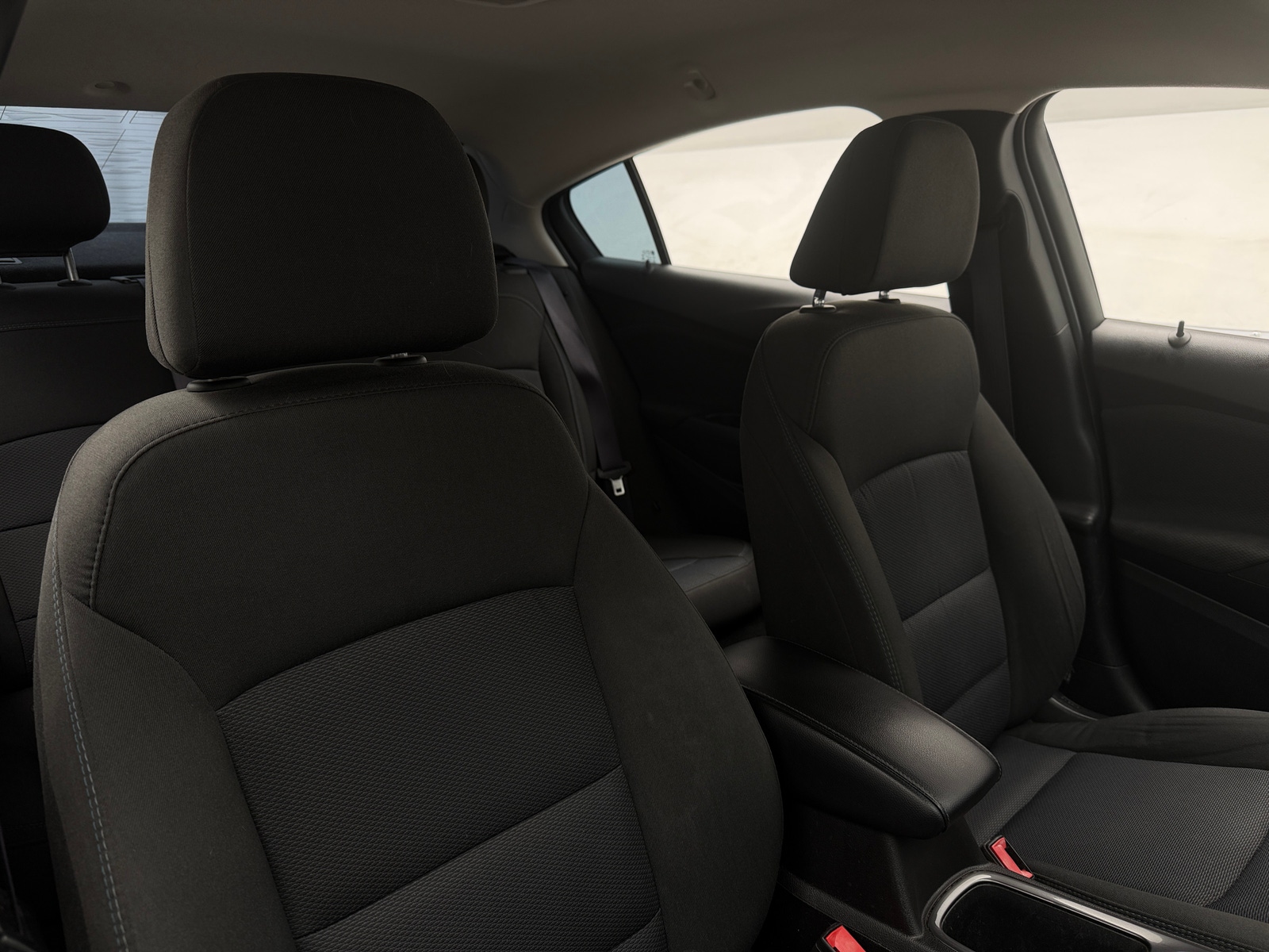 Thumbnail: 2016 Chevrolet Cruze - 2
