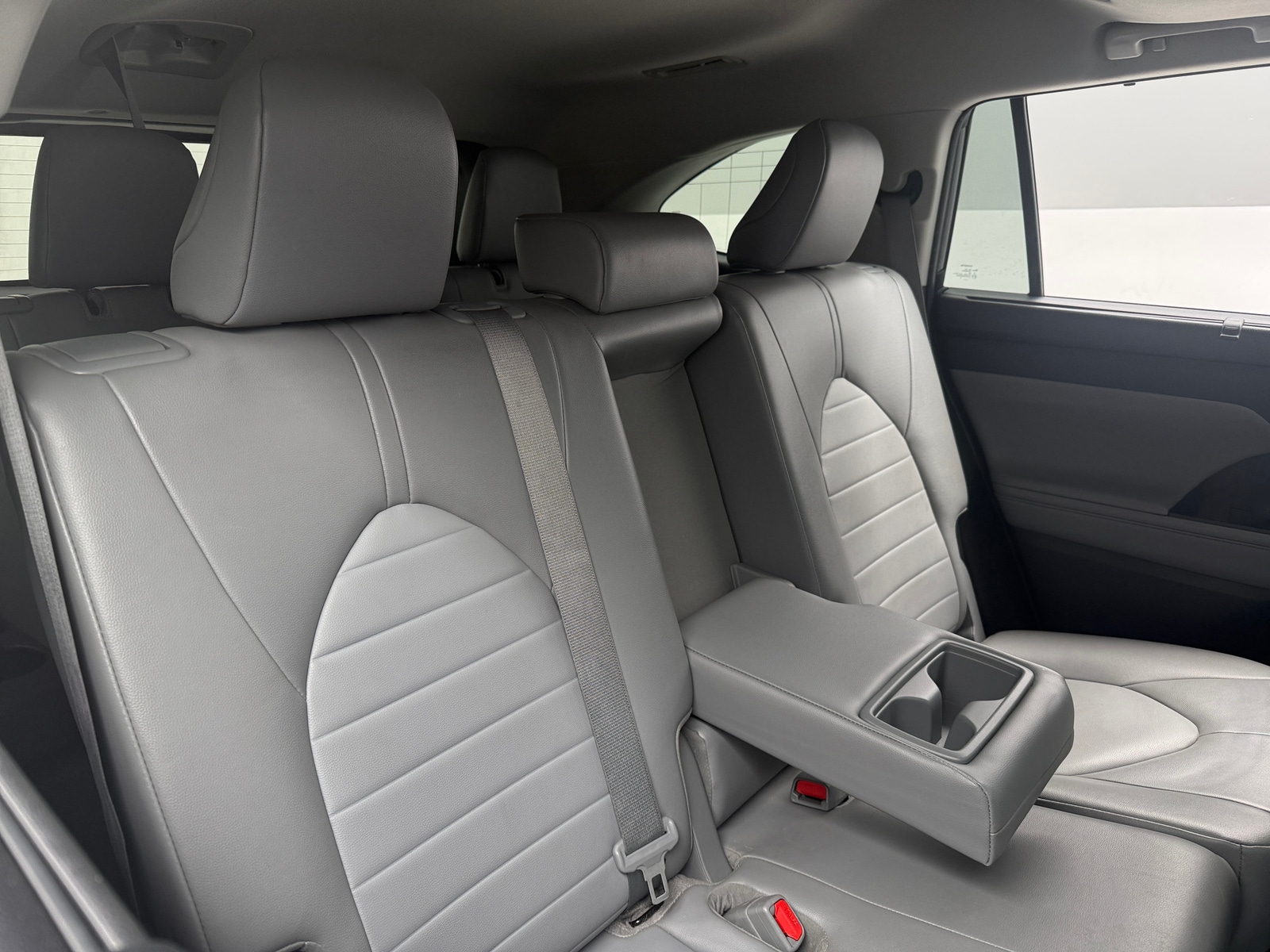 Thumbnail: 2021 Toyota Highlander - 5