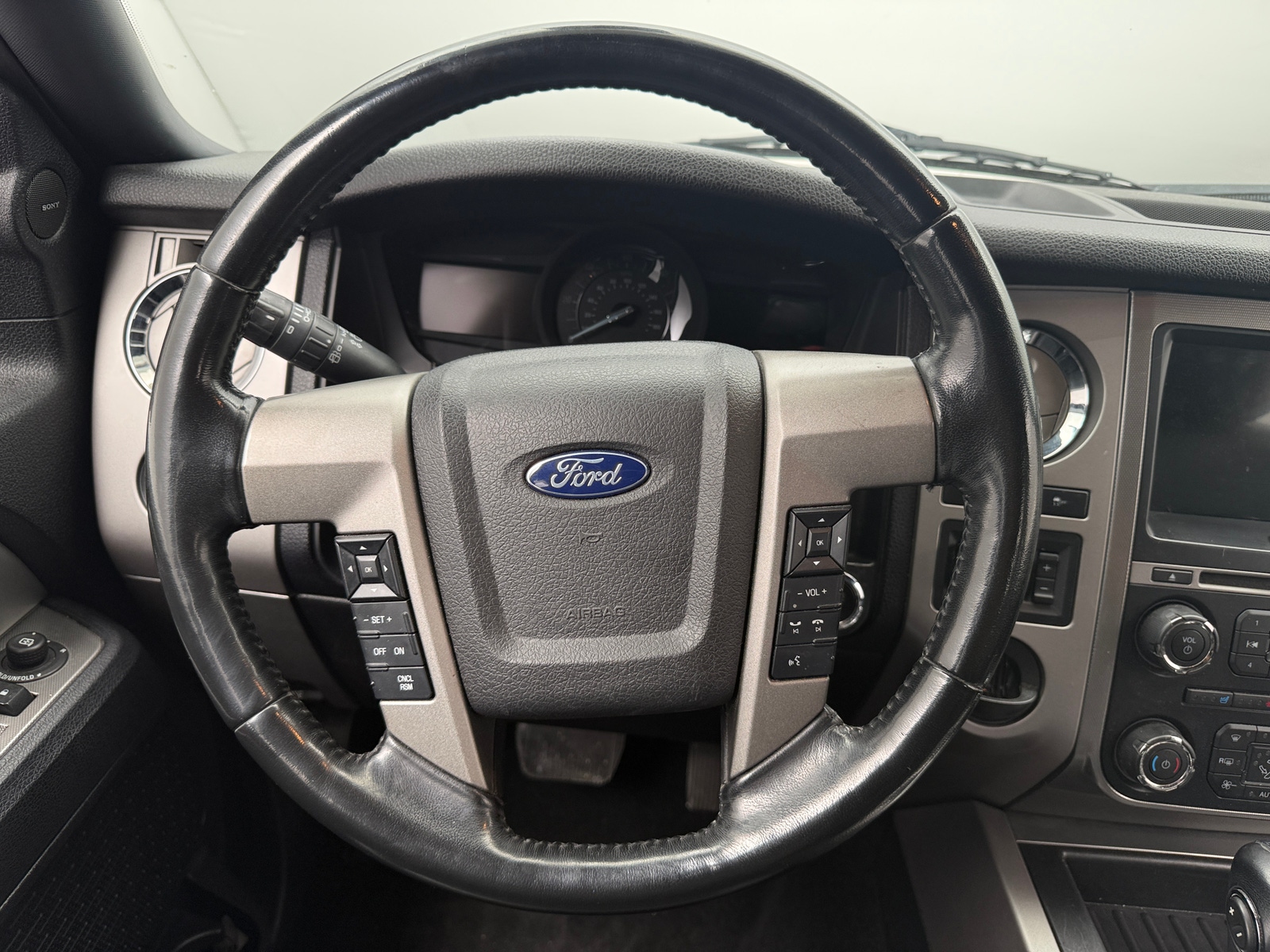 Thumbnail: 2017 Ford Expedition - 4