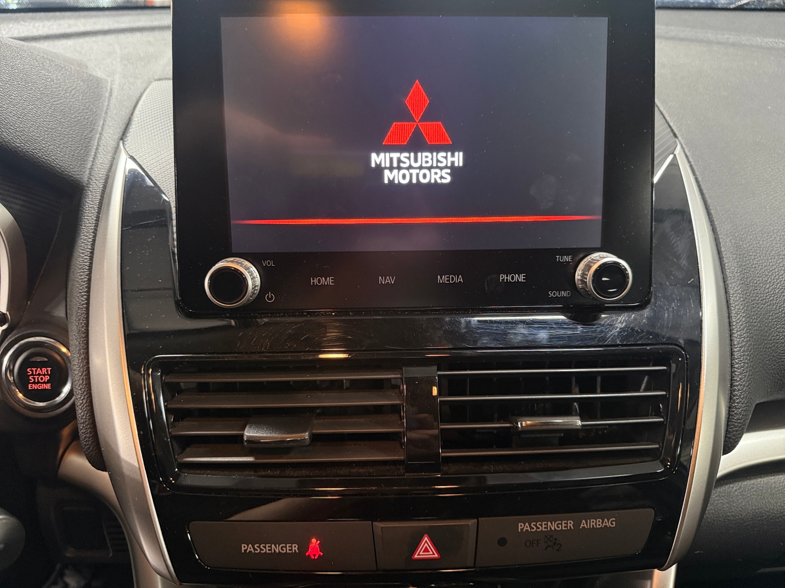 Thumbnail: 2024 Mitsubishi Eclipse Cross - 4