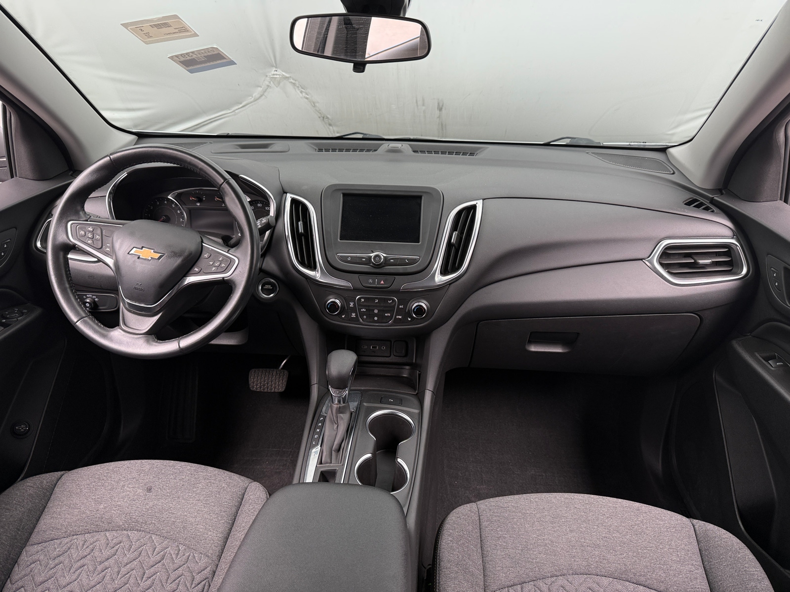 Thumbnail: 2022 Chevrolet Equinox - 3