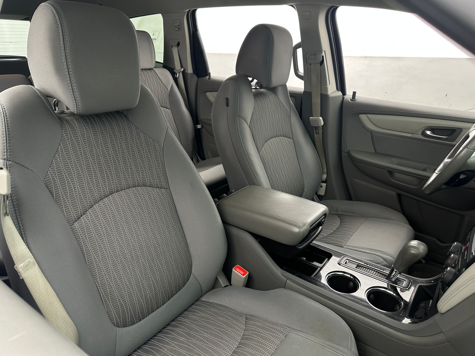 Thumbnail: 2017 Chevrolet Traverse - 2