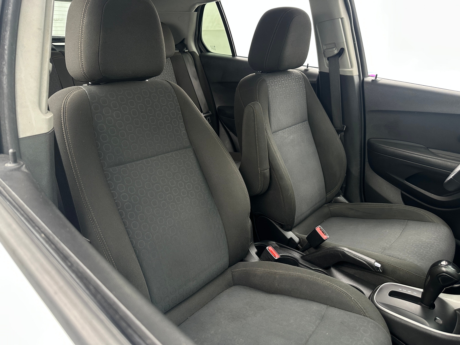 Thumbnail: 2020 Chevrolet Trax - 2