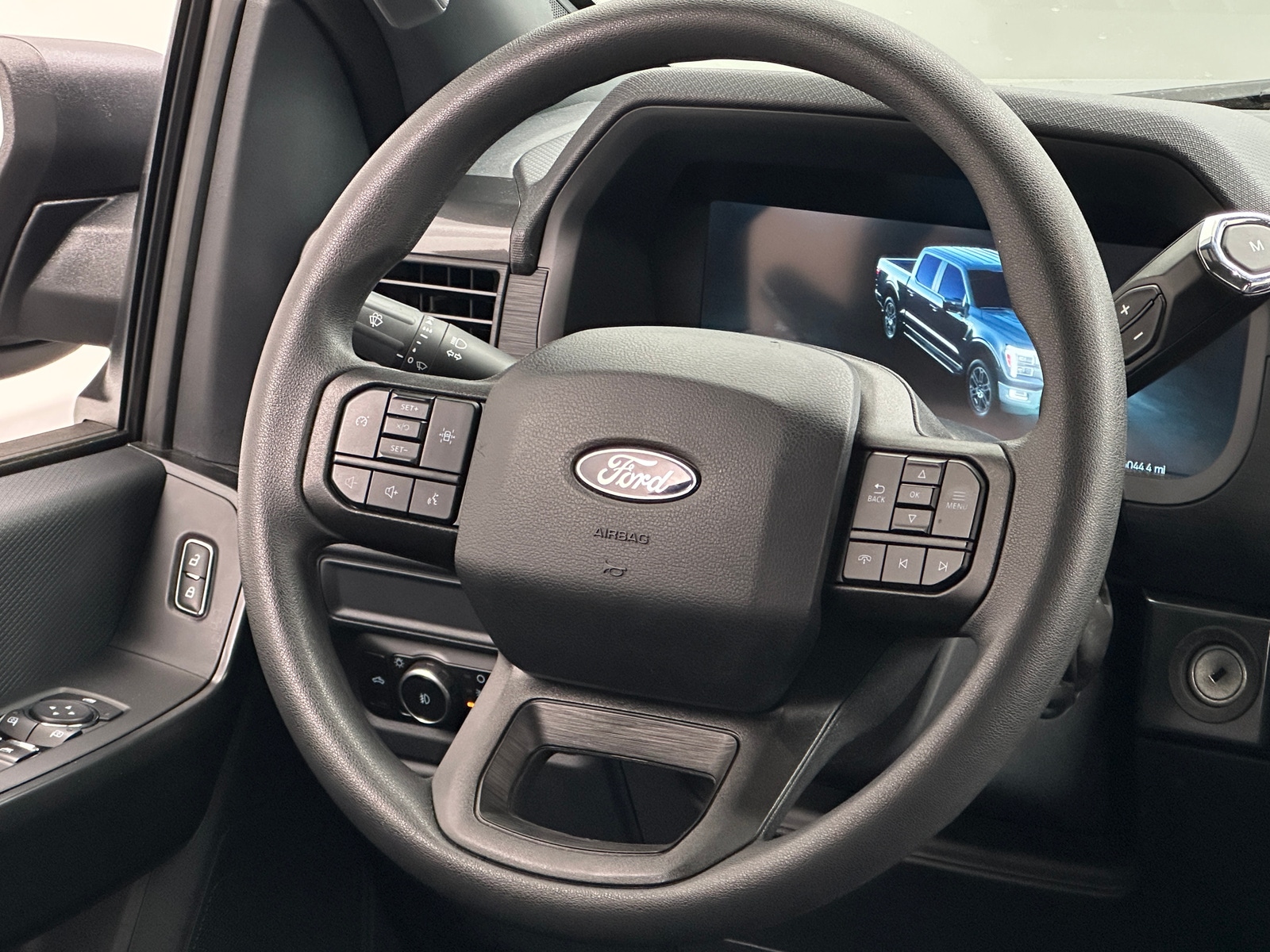 Thumbnail: 2024 Ford Econoline - 5